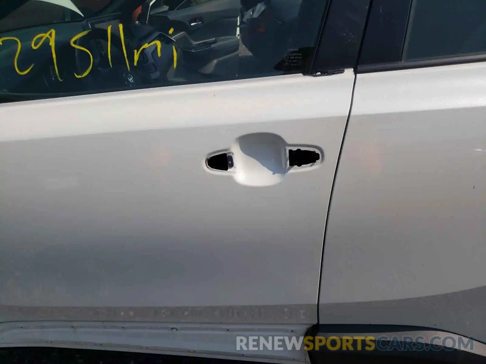 10 Photograph of a damaged car JTNKHMBX5M1103087 TOYOTA C-HR 2021