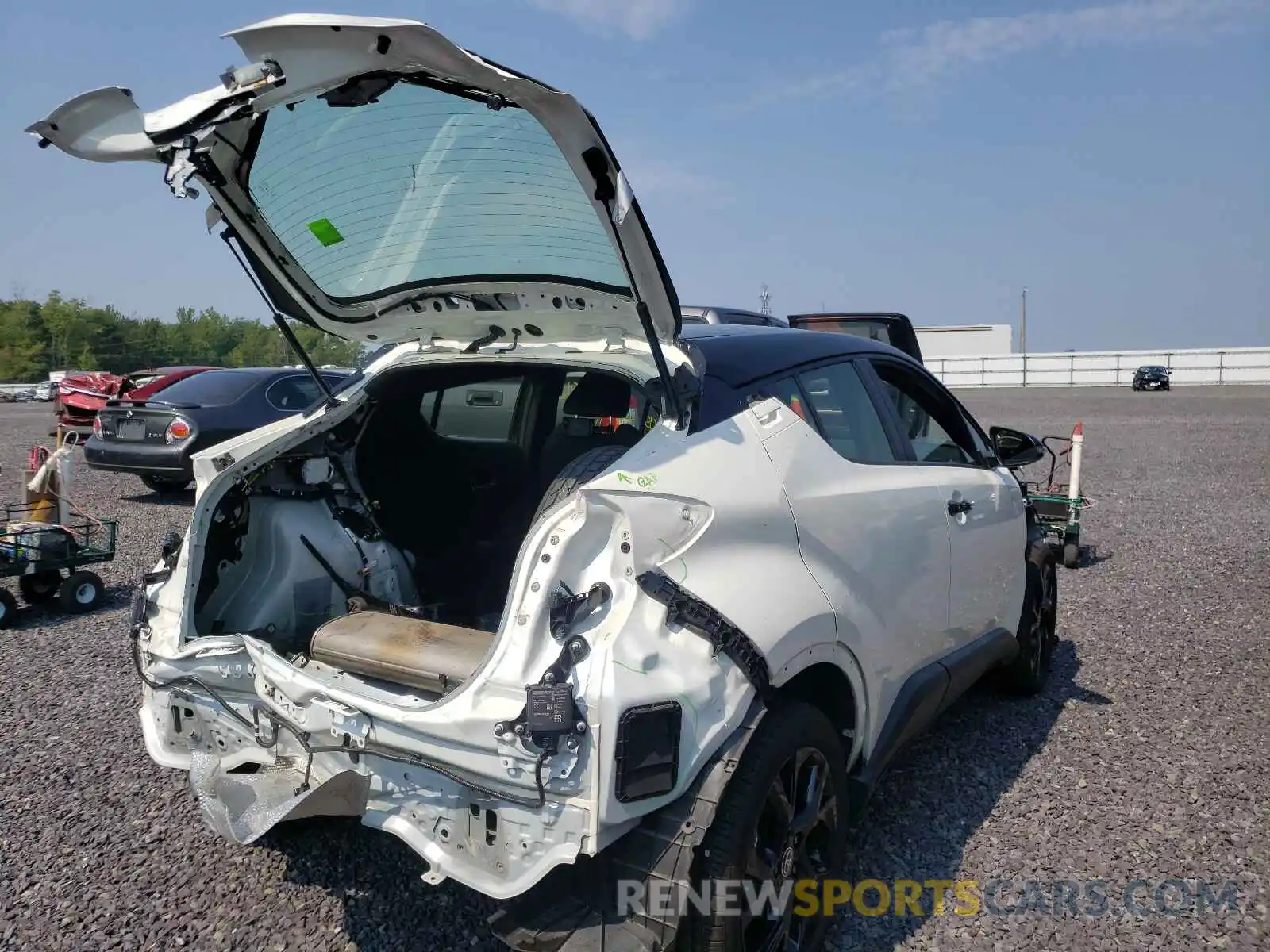 4 Photograph of a damaged car JTNKHMBX5M1103087 TOYOTA C-HR 2021