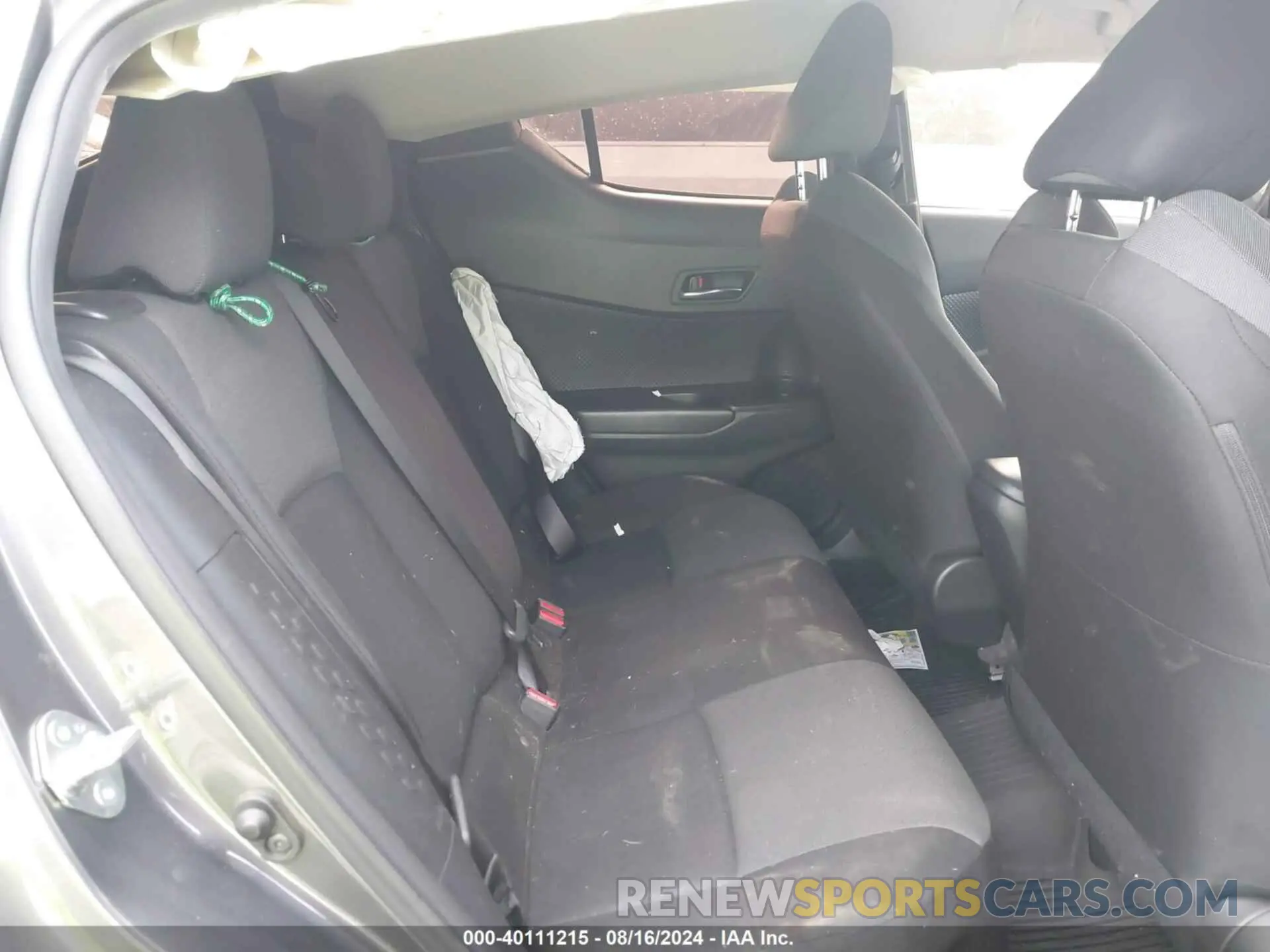 8 Photograph of a damaged car JTNKHMBX5M1118589 TOYOTA C-HR 2021