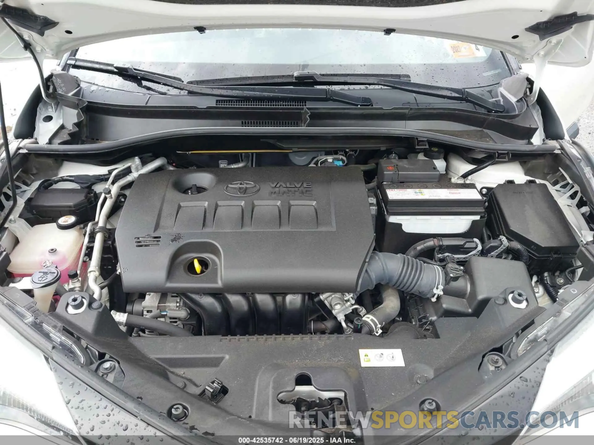 10 Photograph of a damaged car JTNKHMBX6M1105611 TOYOTA C-HR 2021