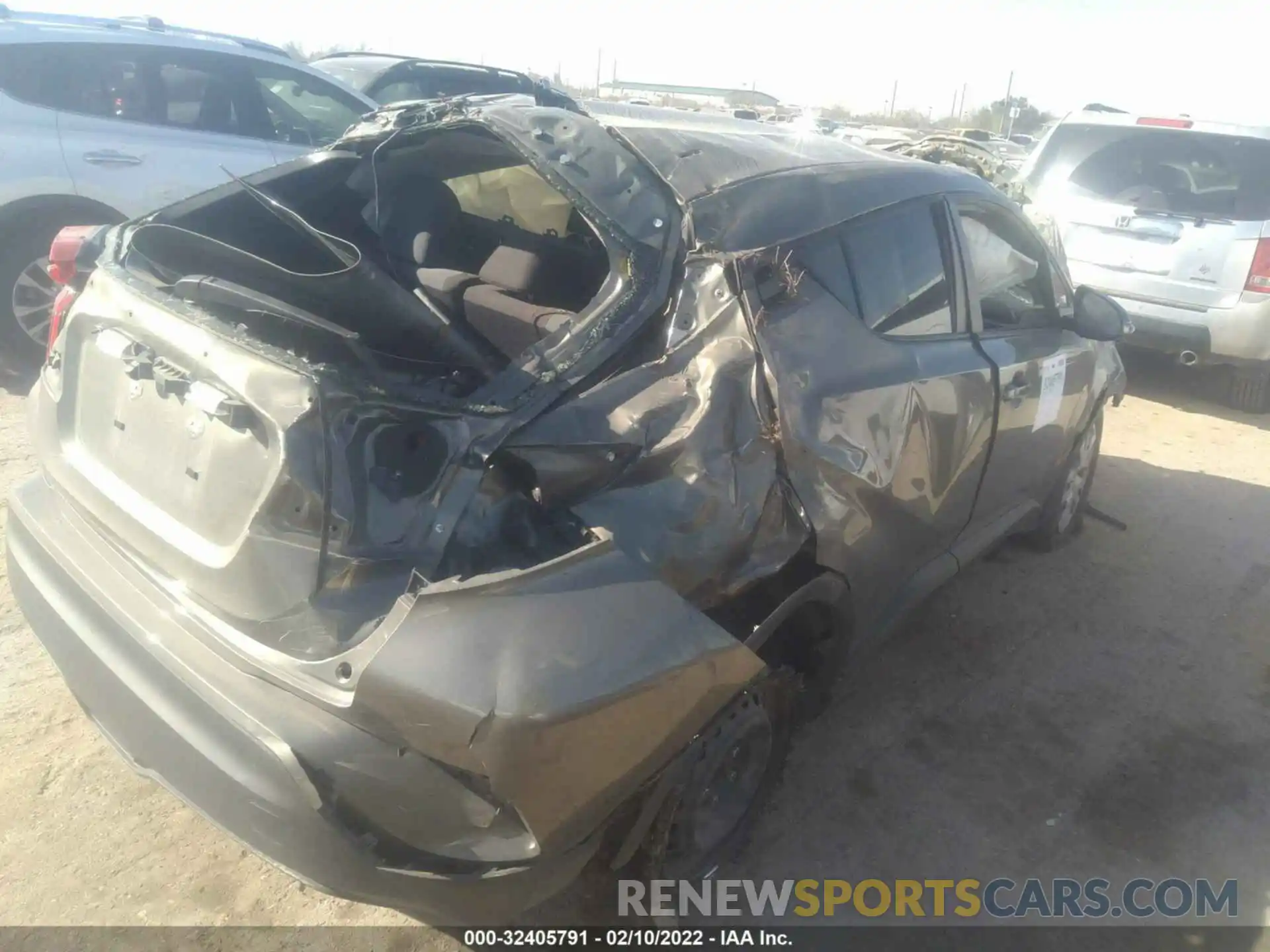 4 Photograph of a damaged car JTNKHMBX6M1118195 TOYOTA C-HR 2021