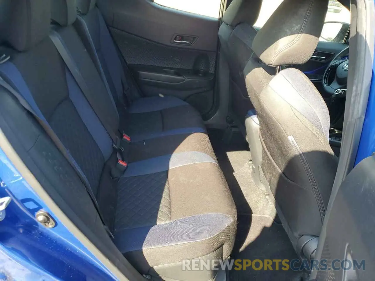 10 Photograph of a damaged car JTNKHMBX7M1107111 TOYOTA C-HR 2021