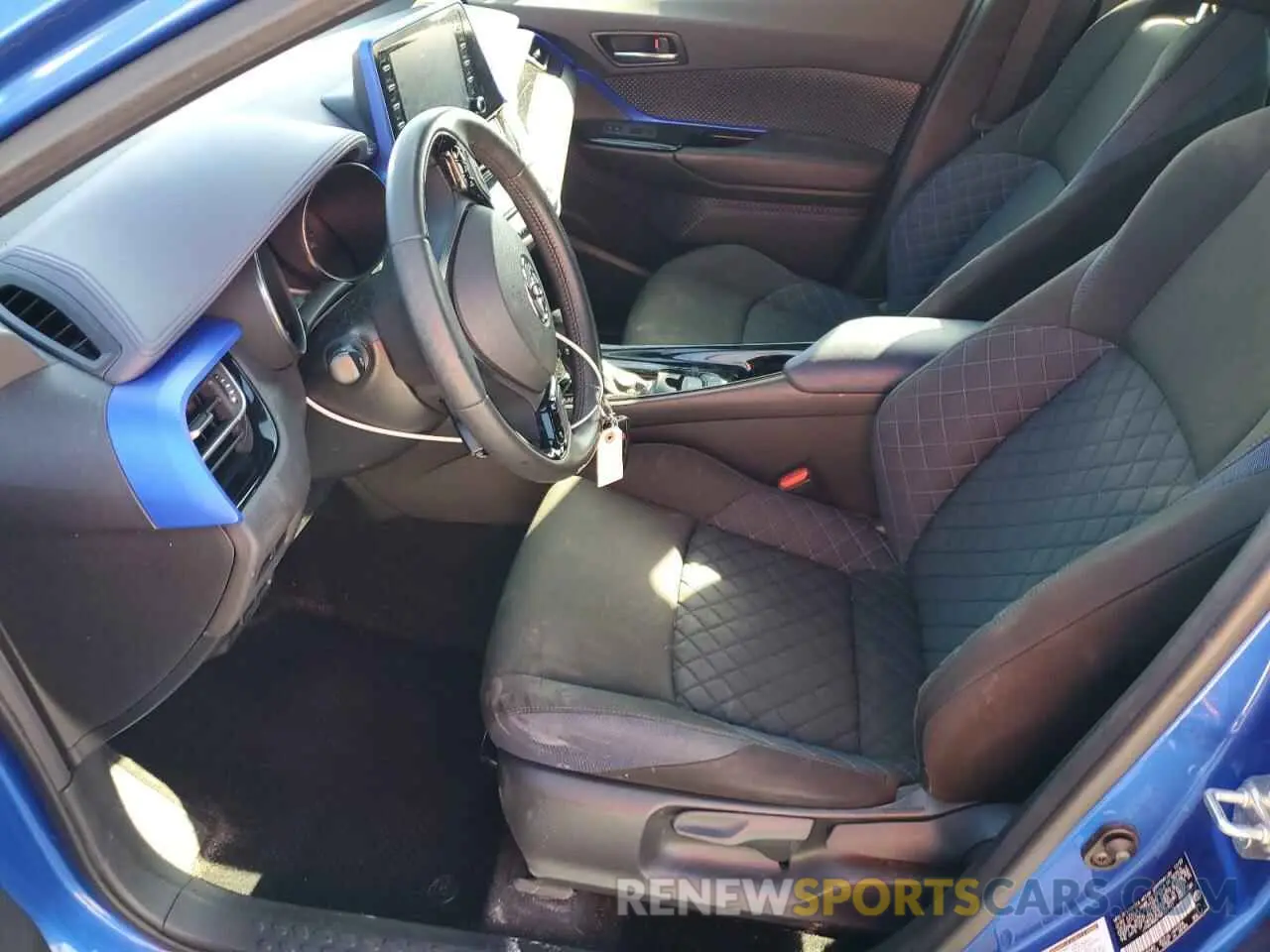 7 Photograph of a damaged car JTNKHMBX7M1107111 TOYOTA C-HR 2021