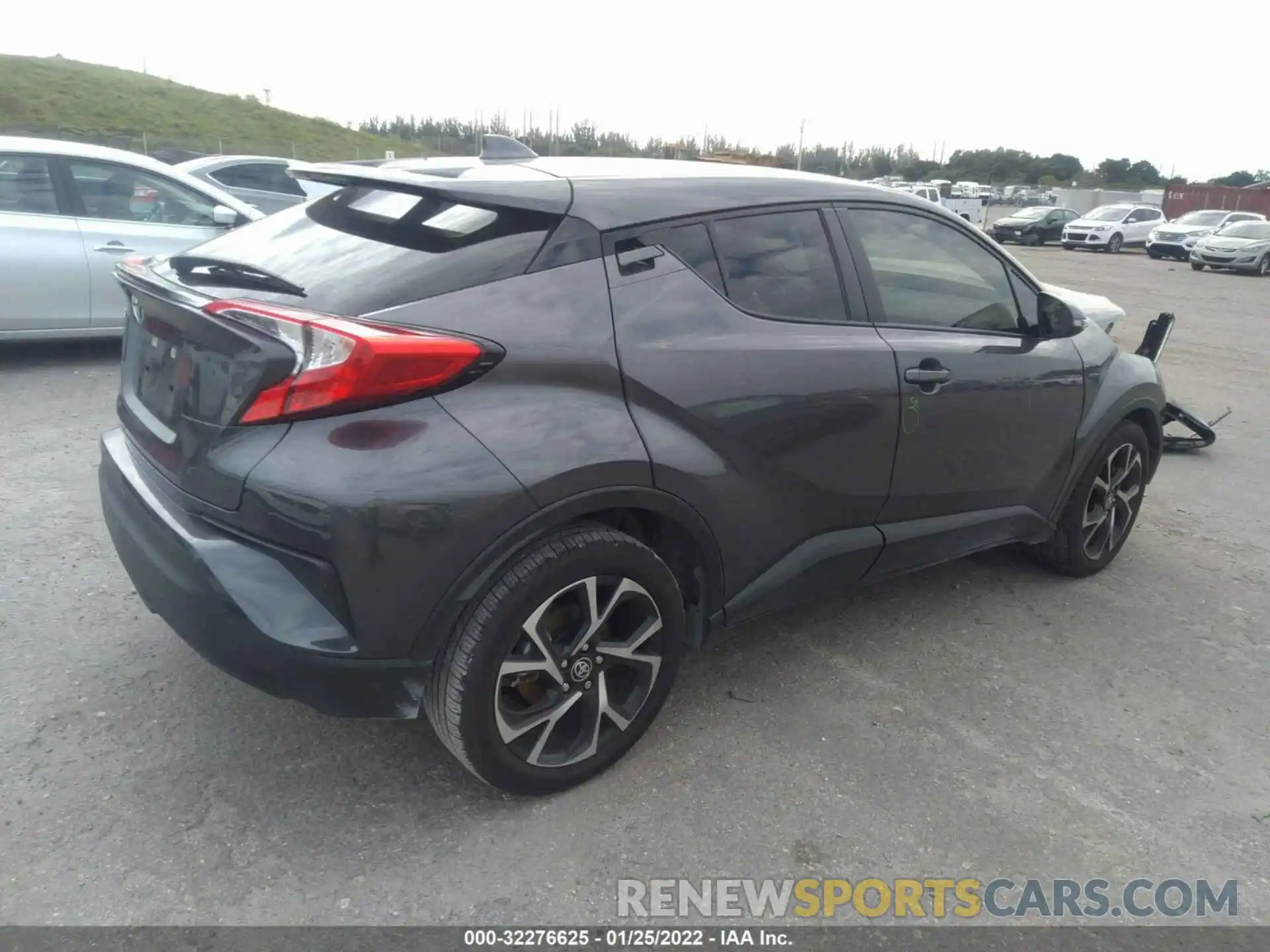 4 Photograph of a damaged car JTNKHMBX7M1113278 TOYOTA C-HR 2021