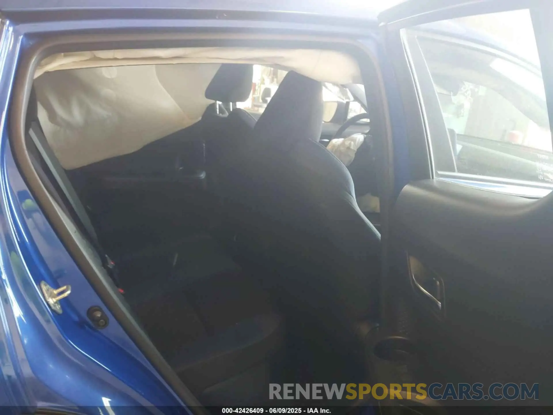 8 Photograph of a damaged car JTNKHMBX7M1113586 TOYOTA C-HR 2021