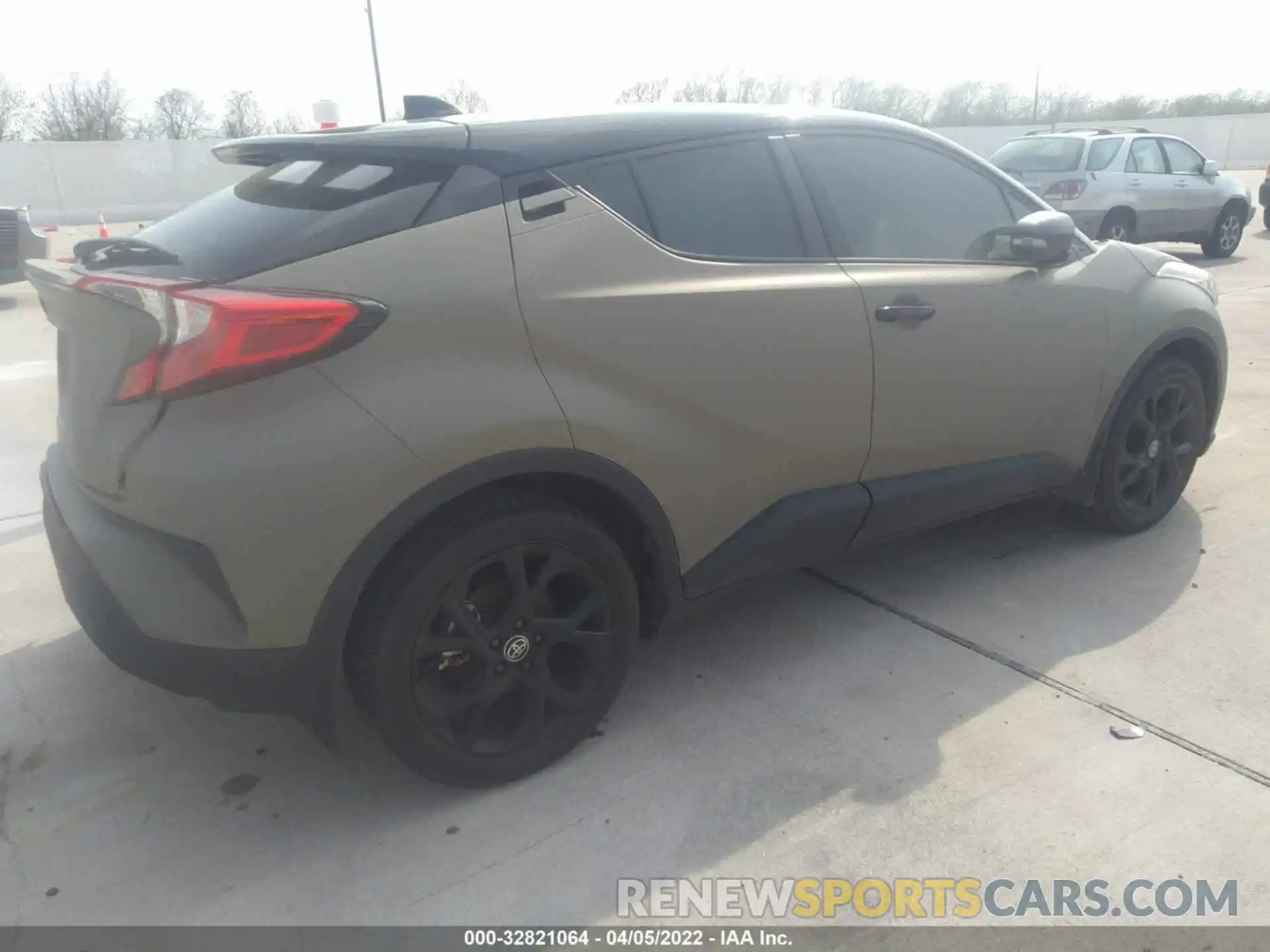 4 Photograph of a damaged car JTNKHMBX9M1097469 TOYOTA C-HR 2021