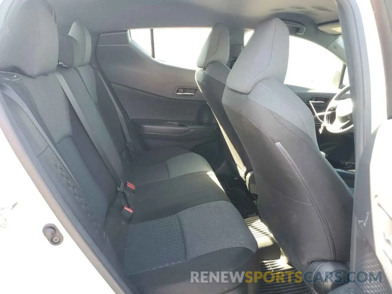11 Photograph of a damaged car JTNKHMBX9M1104629 TOYOTA C-HR 2021