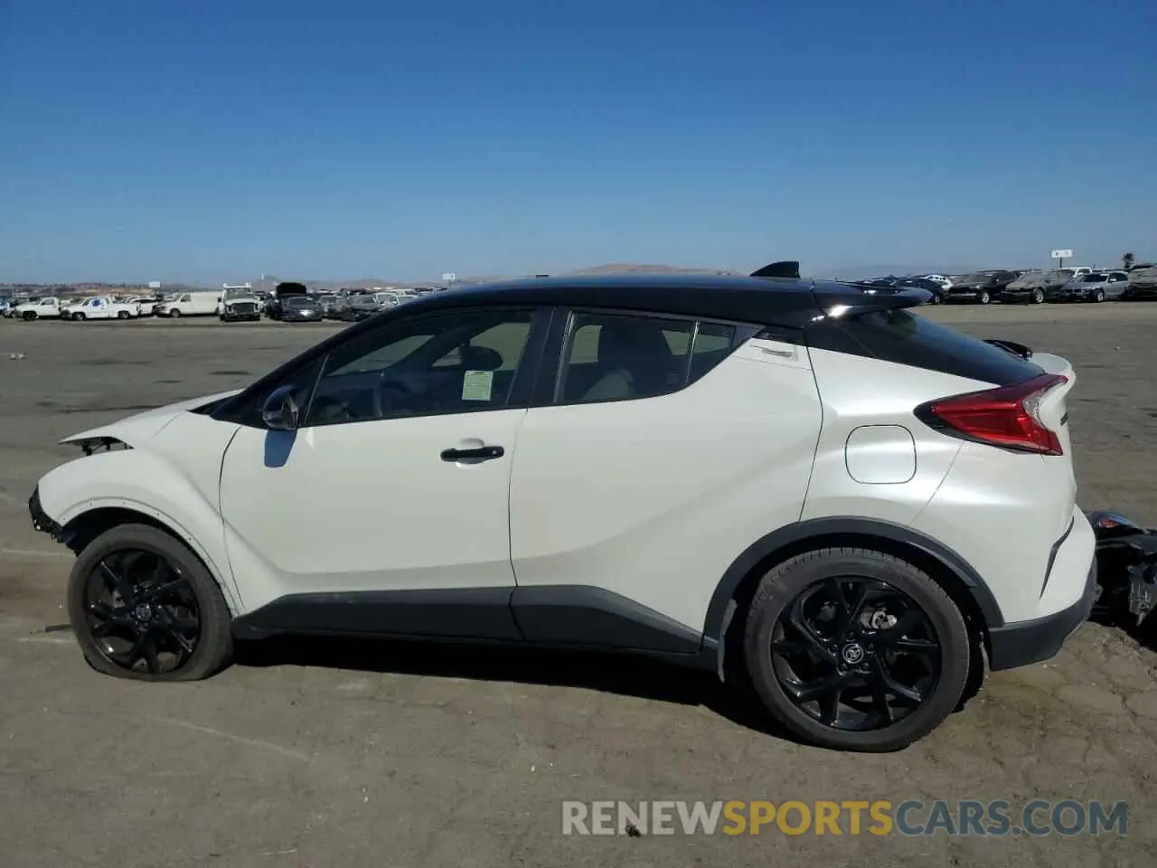 2 Photograph of a damaged car JTNKHMBX9M1104629 TOYOTA C-HR 2021