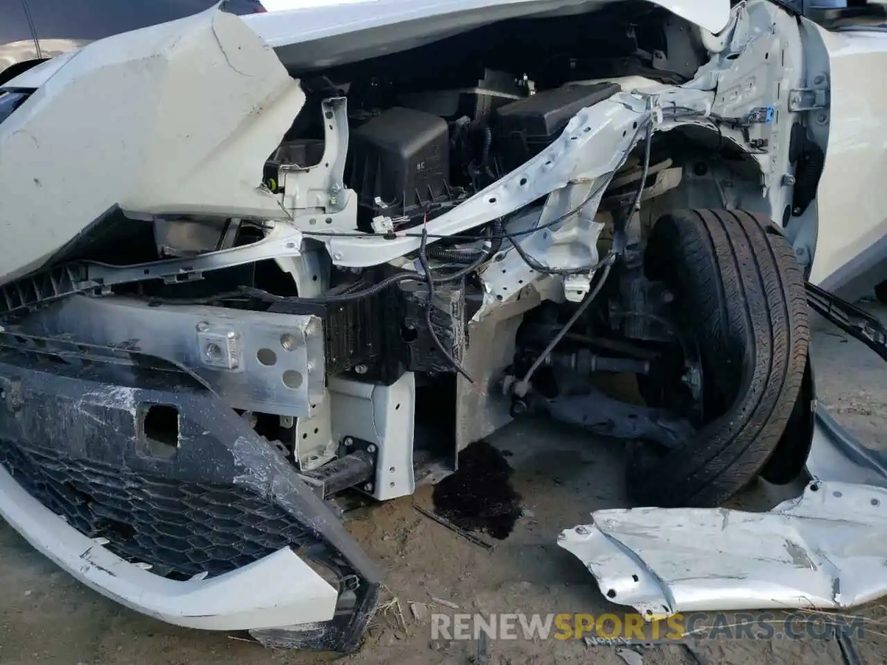 9 Photograph of a damaged car JTNKHMBX9M1110169 TOYOTA C-HR 2021