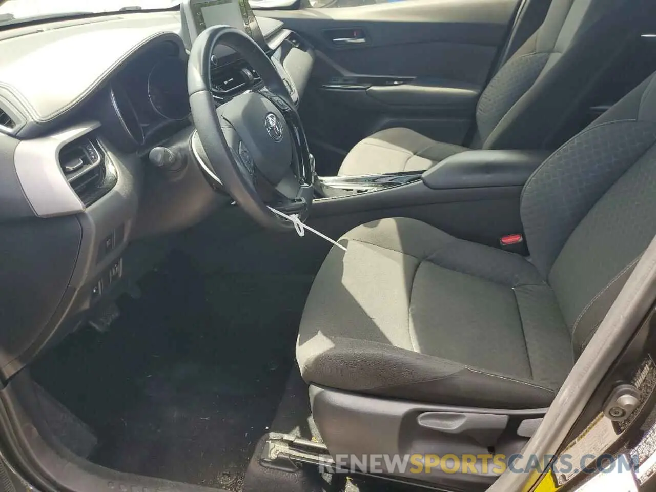 7 Photograph of a damaged car JTNKHMBX9M1117199 TOYOTA C-HR 2021