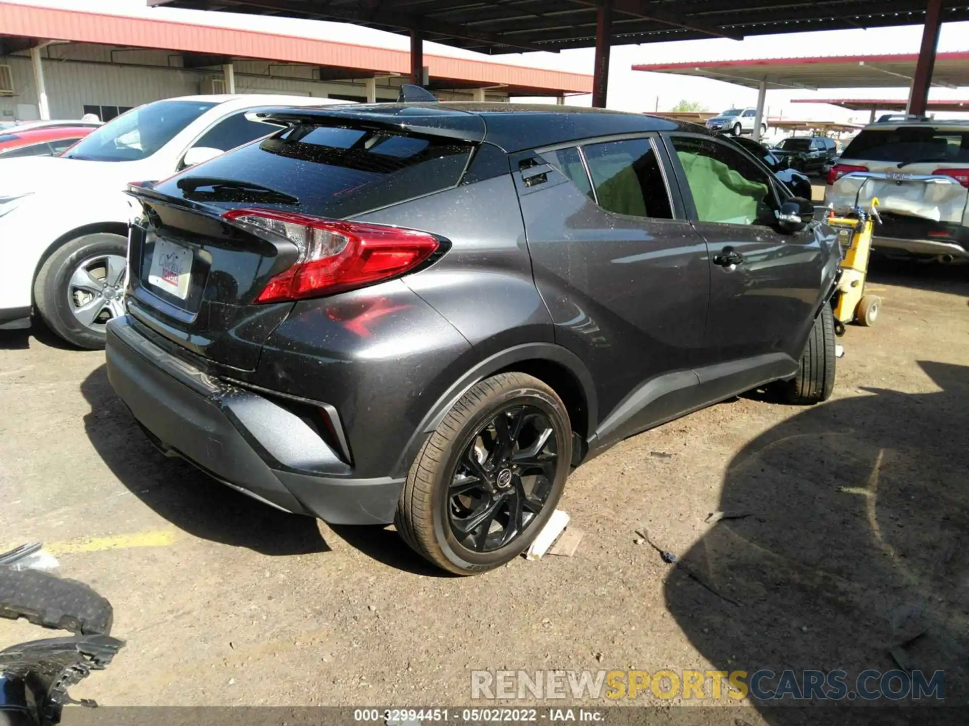 4 Photograph of a damaged car JTNKHMBX9M1121818 TOYOTA C-HR 2021