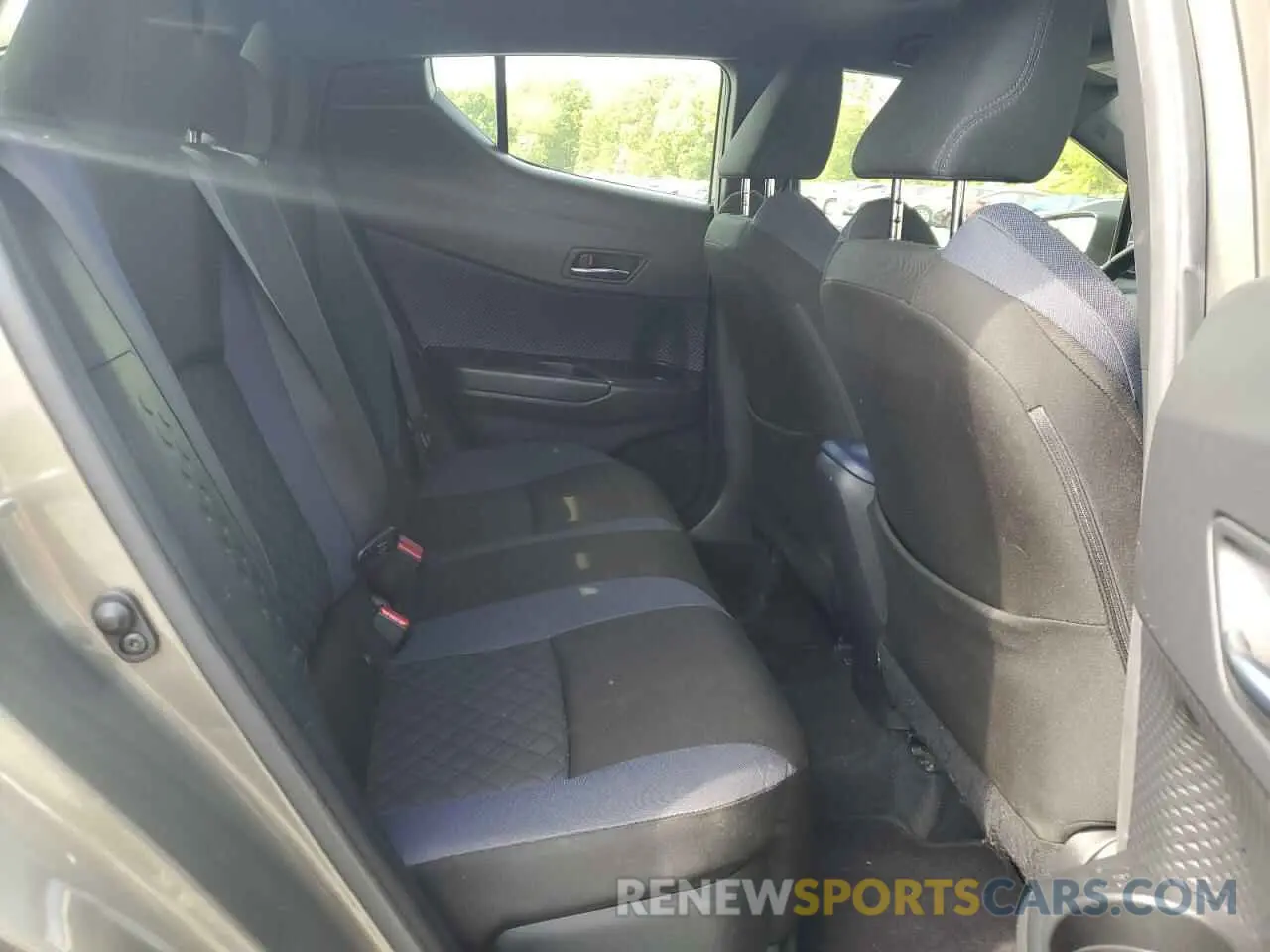 11 Photograph of a damaged car JTNKHMBXXM1099473 TOYOTA C-HR 2021