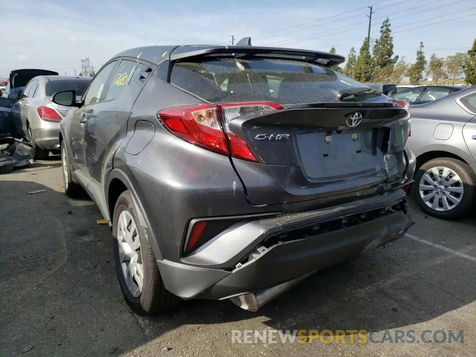 3 Photograph of a damaged car JTNKHMBXXM1100038 TOYOTA C-HR 2021