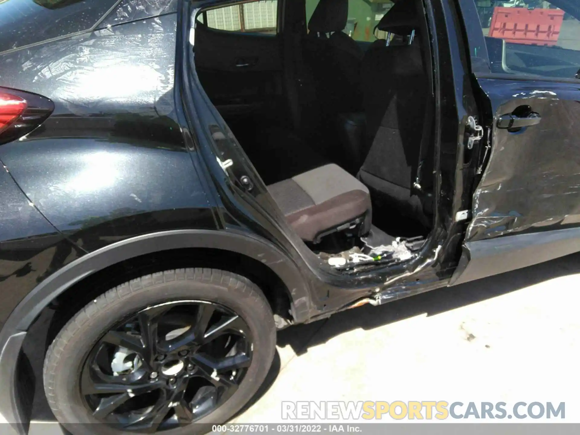 6 Photograph of a damaged car JTNKHMBXXM1101237 TOYOTA C-HR 2021