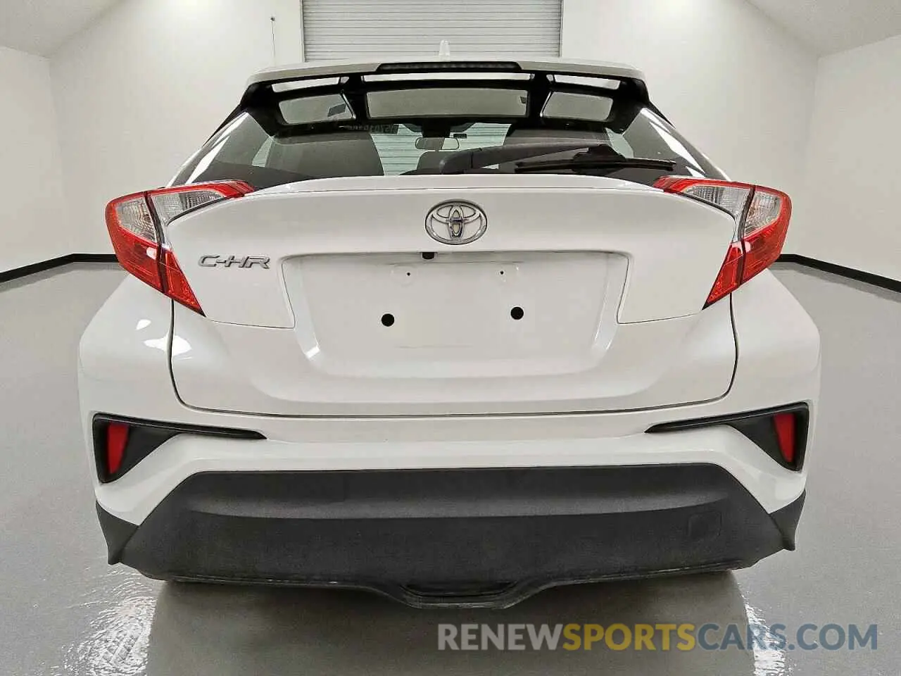 6 Photograph of a damaged car NMTKHMBX0MR120577 TOYOTA C-HR 2021