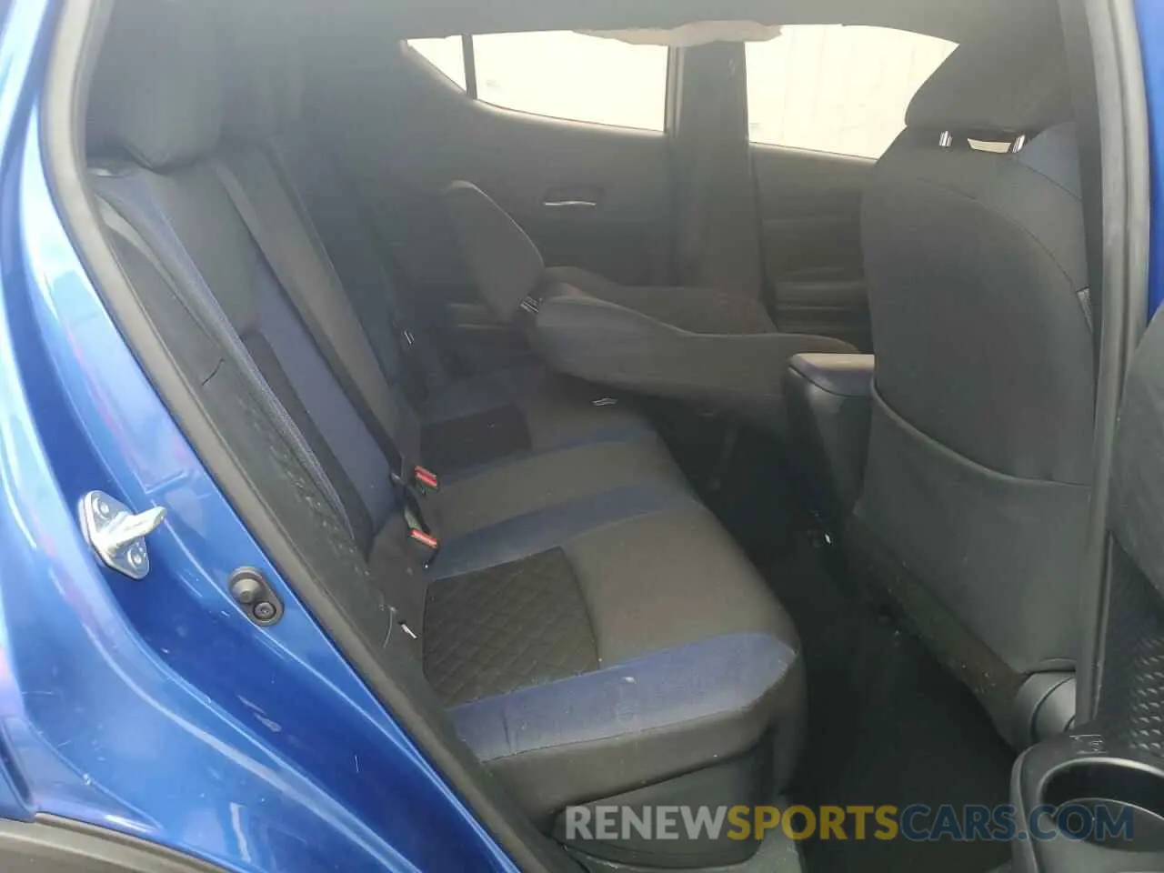 11 Photograph of a damaged car NMTKHMBX0MR120904 TOYOTA C-HR 2021