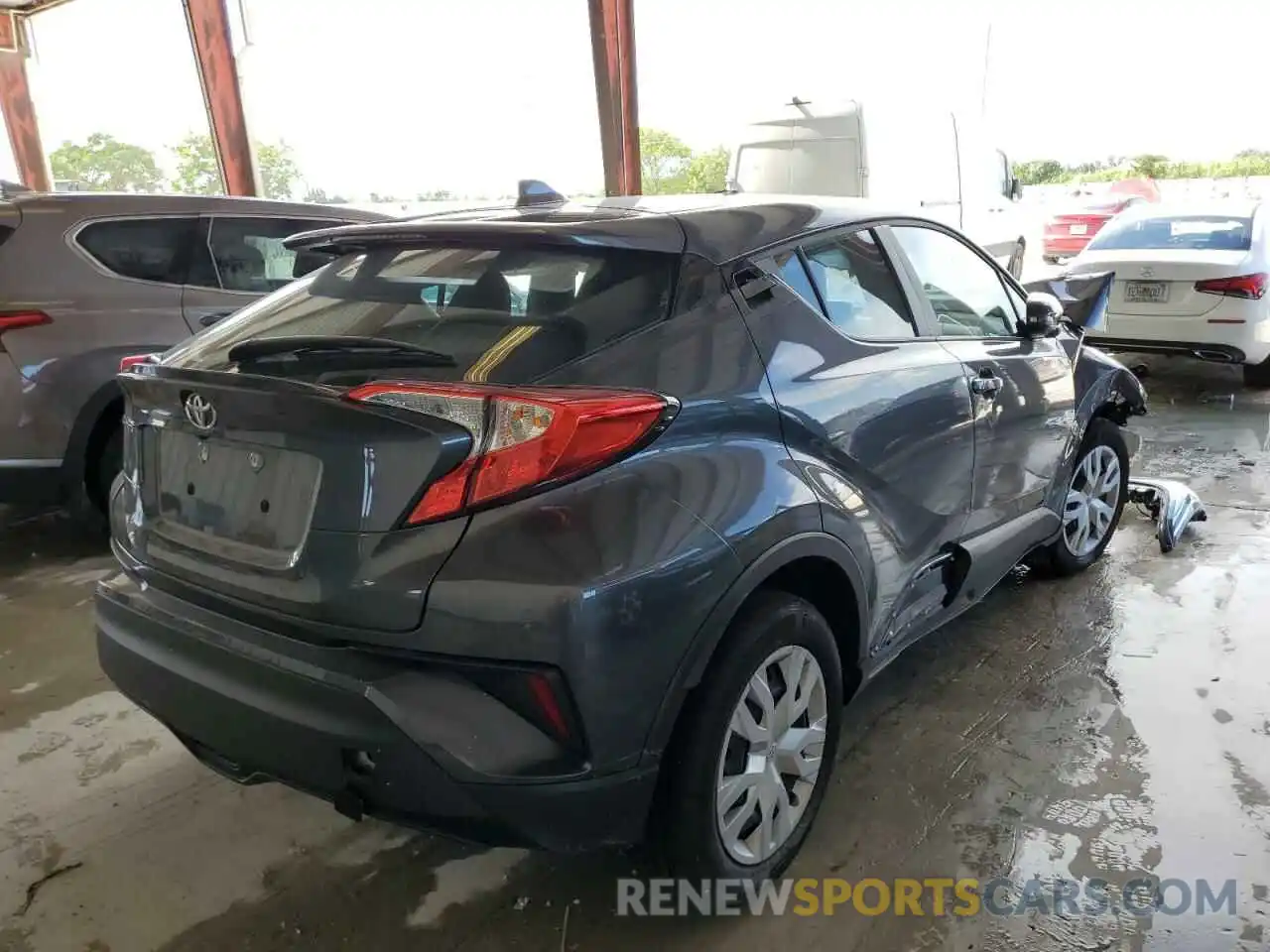 4 Photograph of a damaged car NMTKHMBX0MR131899 TOYOTA C-HR 2021