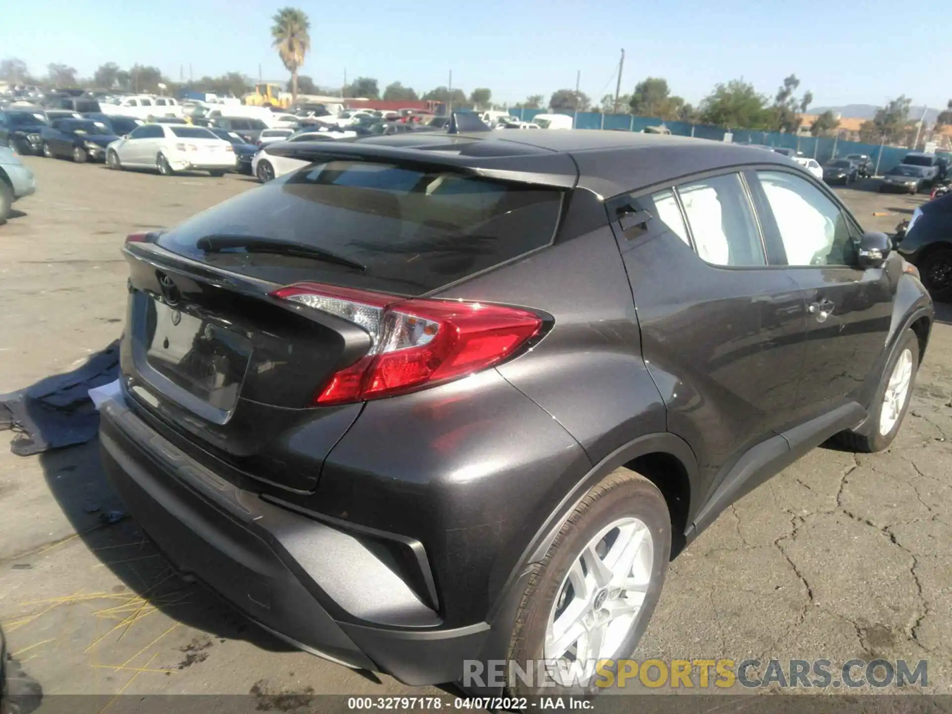 4 Photograph of a damaged car NMTKHMBX0MR135466 TOYOTA C-HR 2021