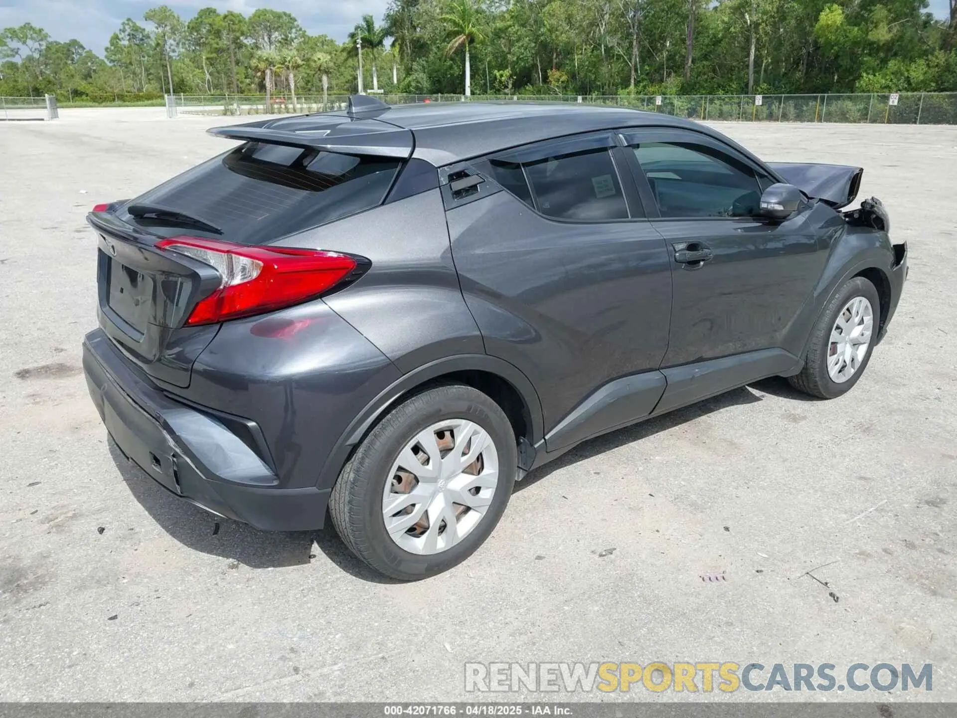 4 Photograph of a damaged car NMTKHMBX0MR135693 TOYOTA C-HR 2021