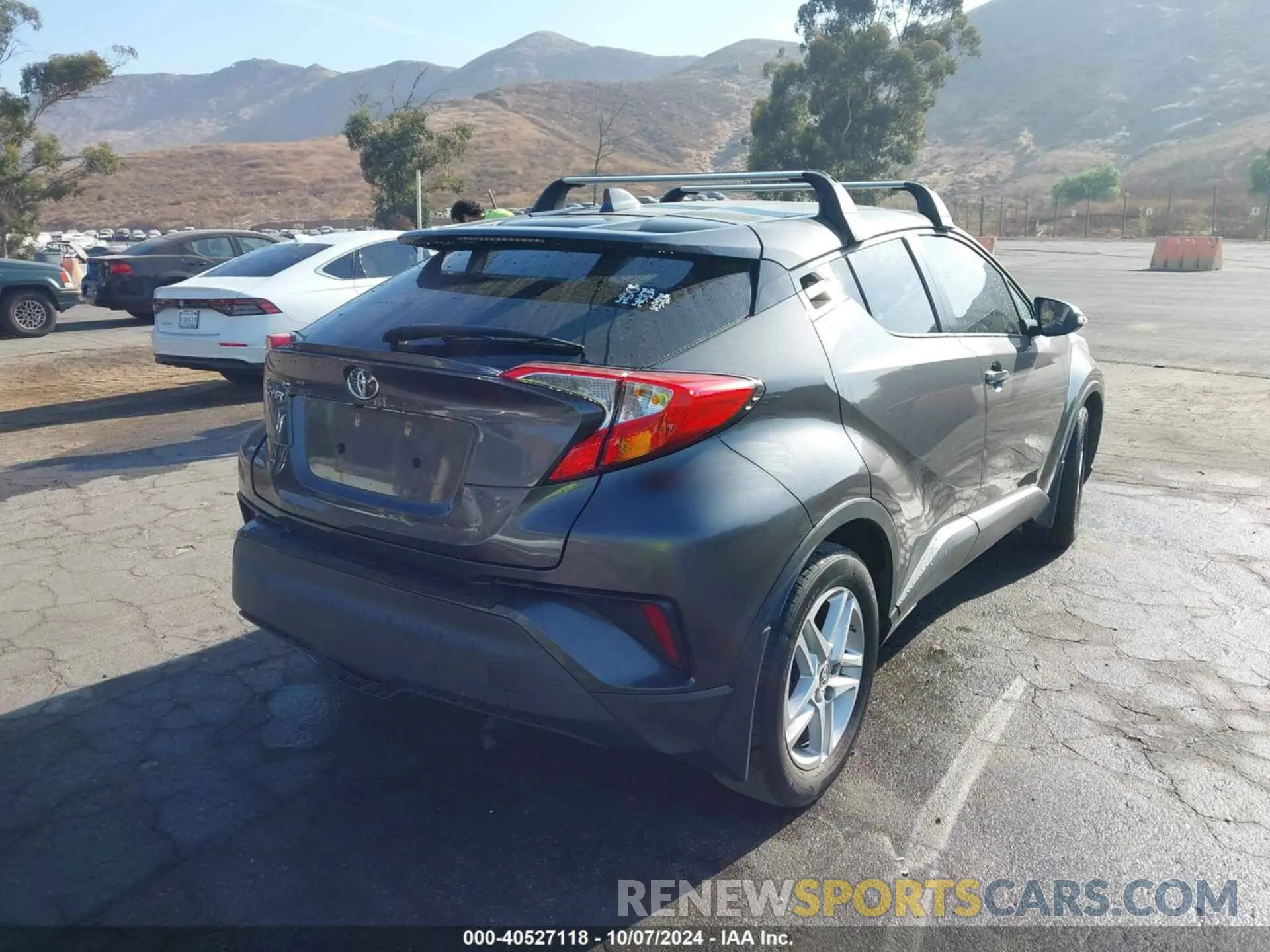 4 Photograph of a damaged car NMTKHMBX0MR137606 TOYOTA C-HR 2021