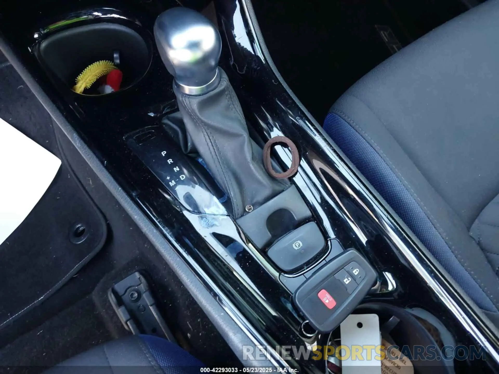 11 Photograph of a damaged car NMTKHMBX1MR133810 TOYOTA C-HR 2021