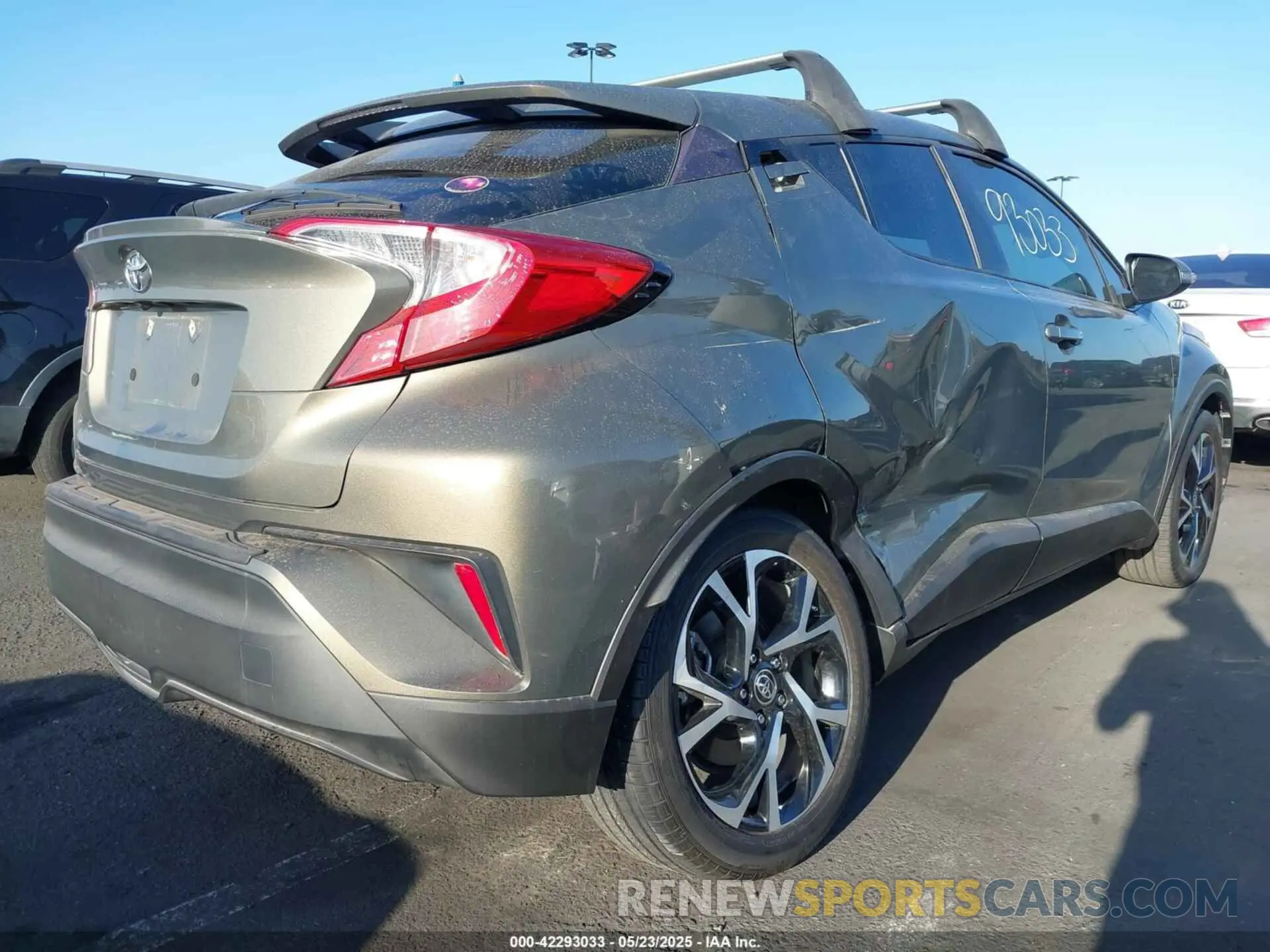 4 Photograph of a damaged car NMTKHMBX1MR133810 TOYOTA C-HR 2021