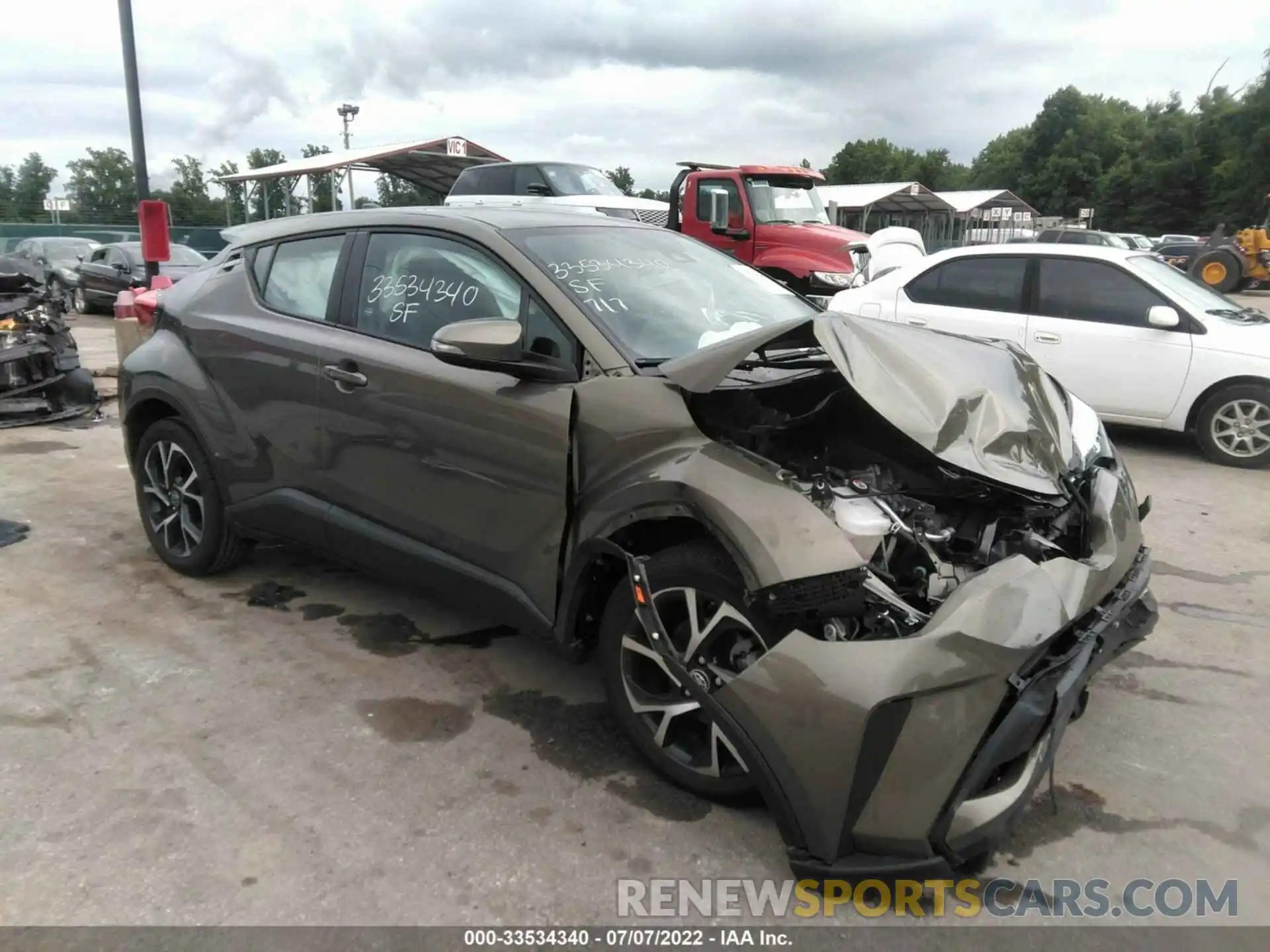 1 Photograph of a damaged car NMTKHMBX1MR136464 TOYOTA C-HR 2021