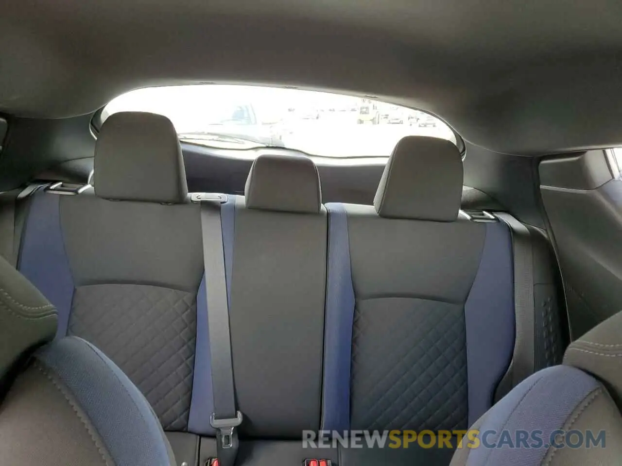 10 Photograph of a damaged car NMTKHMBX2MR125473 TOYOTA C-HR 2021