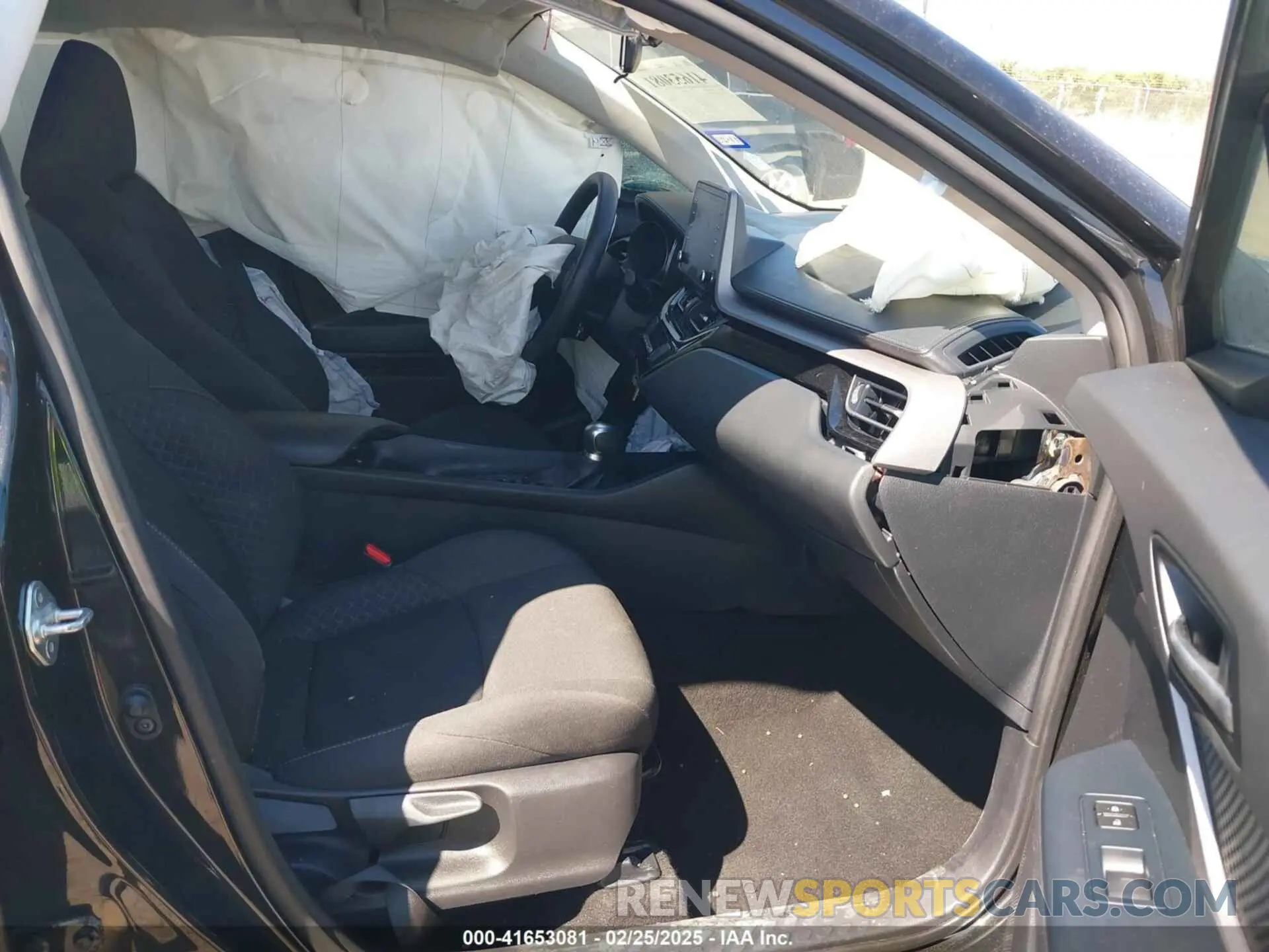 5 Photograph of a damaged car NMTKHMBX2MR127451 TOYOTA C-HR 2021
