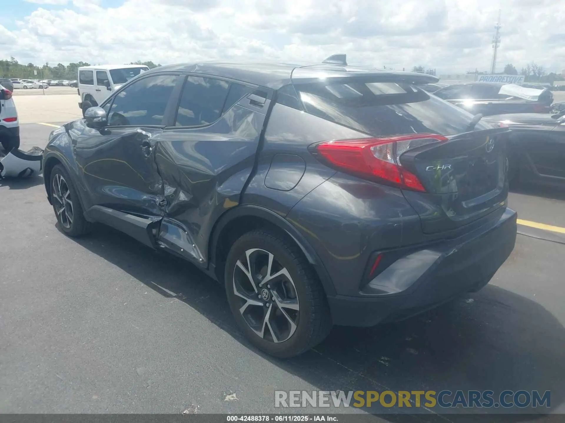 3 Photograph of a damaged car NMTKHMBX2MR138210 TOYOTA C-HR 2021