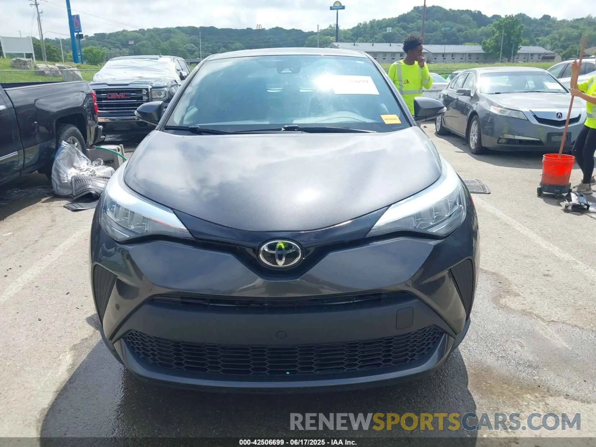 11 Photograph of a damaged car NMTKHMBX2MR139597 TOYOTA C-HR 2021