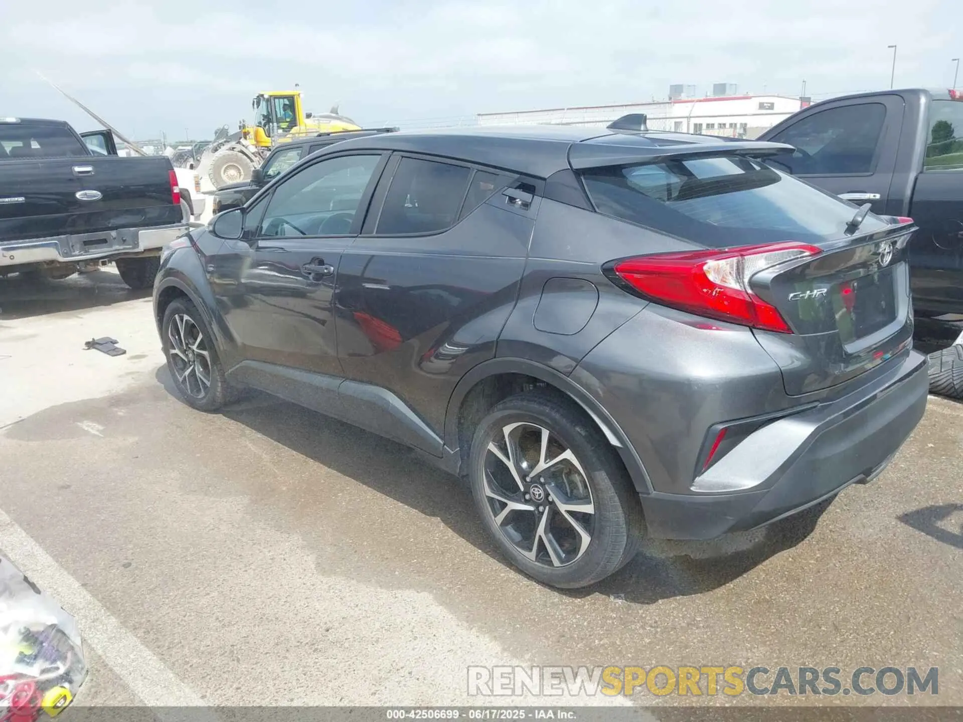 13 Photograph of a damaged car NMTKHMBX2MR139597 TOYOTA C-HR 2021