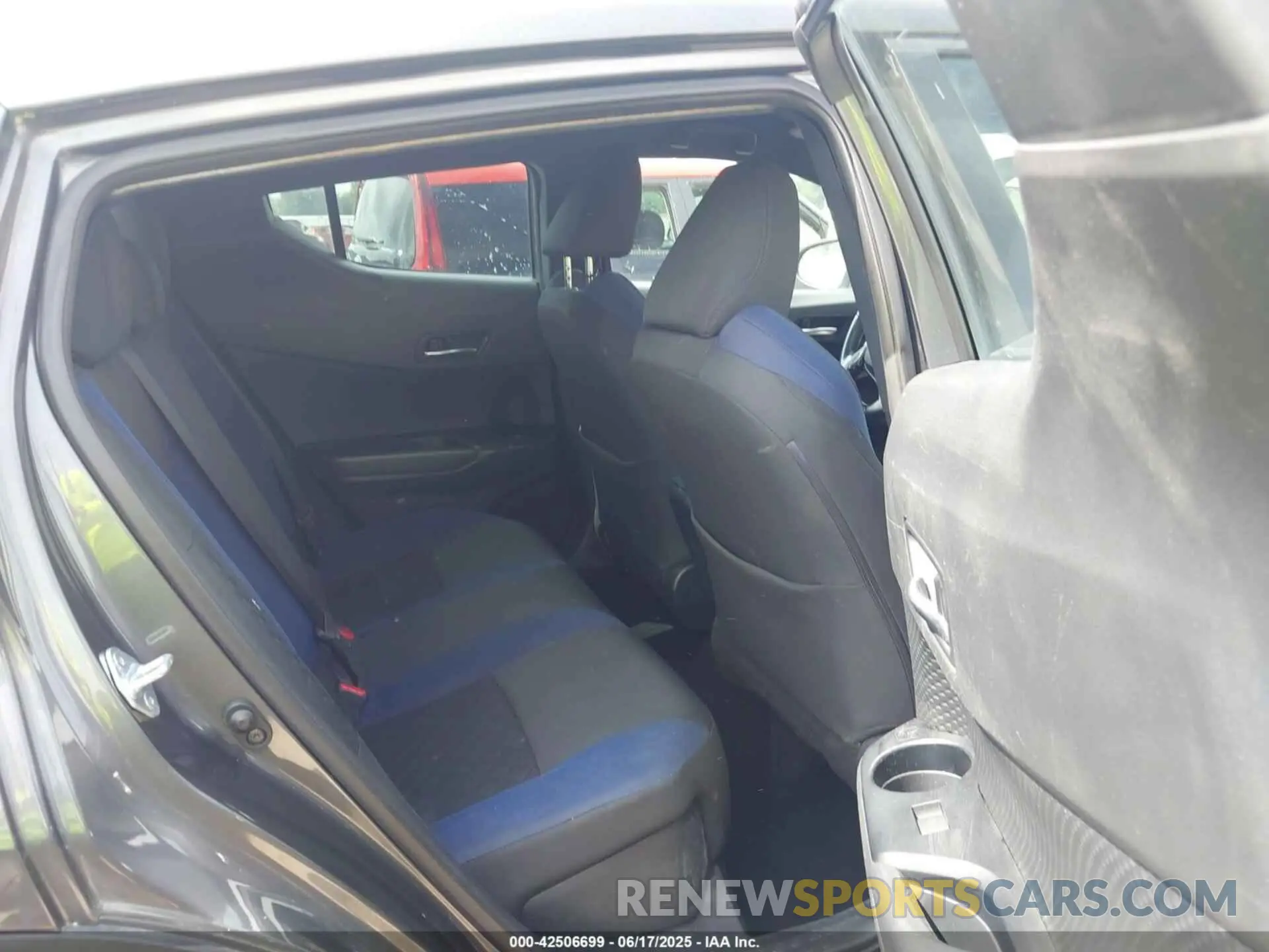 8 Photograph of a damaged car NMTKHMBX2MR139597 TOYOTA C-HR 2021