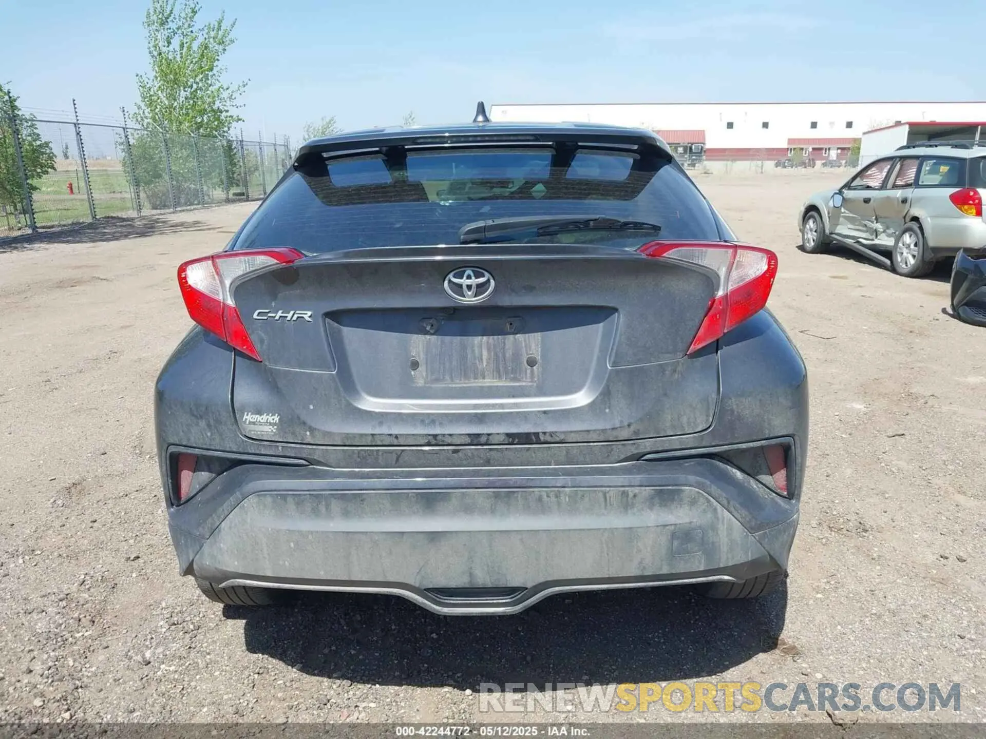 17 Photograph of a damaged car NMTKHMBX3MR123683 TOYOTA C-HR 2021