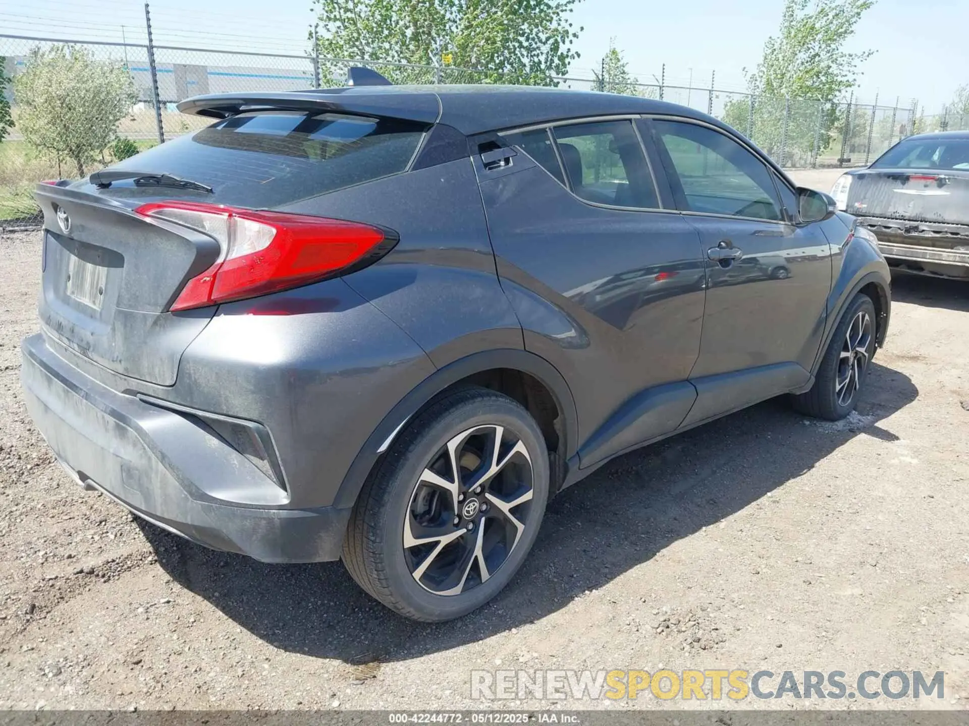 4 Photograph of a damaged car NMTKHMBX3MR123683 TOYOTA C-HR 2021