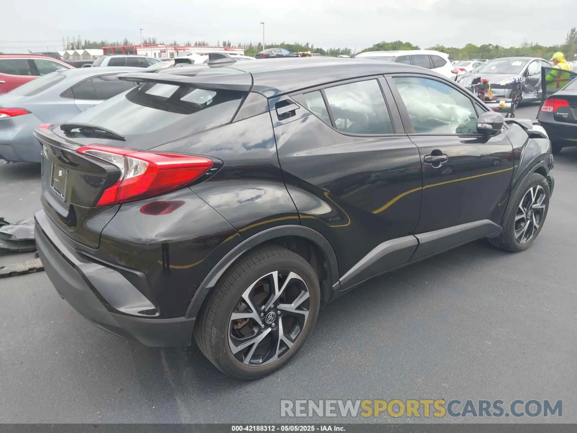 4 Photograph of a damaged car NMTKHMBX3MR127202 TOYOTA C-HR 2021