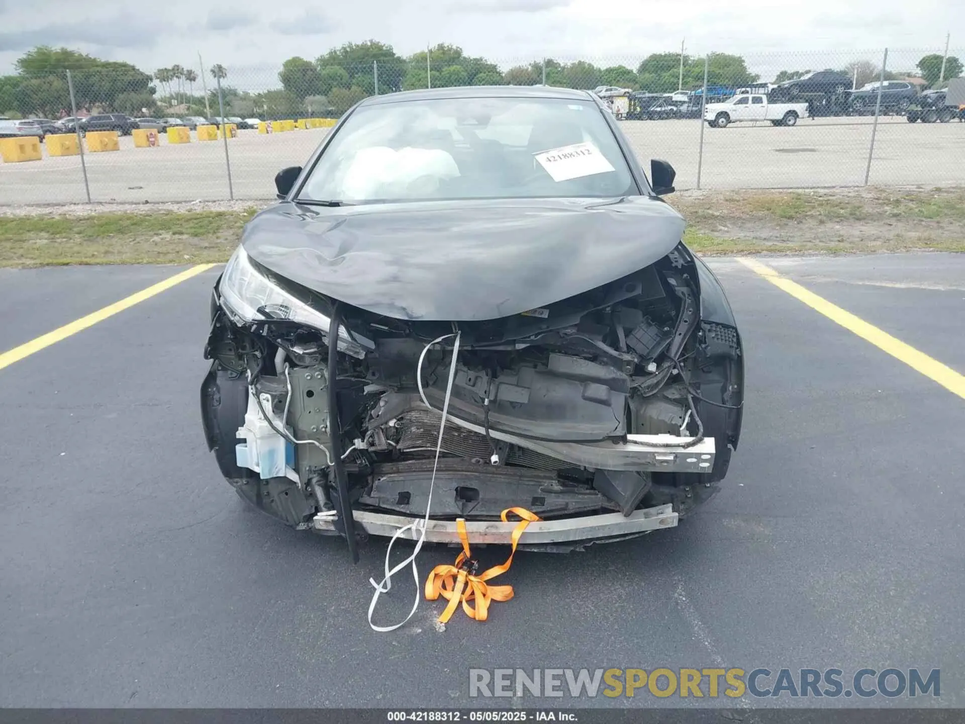 6 Photograph of a damaged car NMTKHMBX3MR127202 TOYOTA C-HR 2021