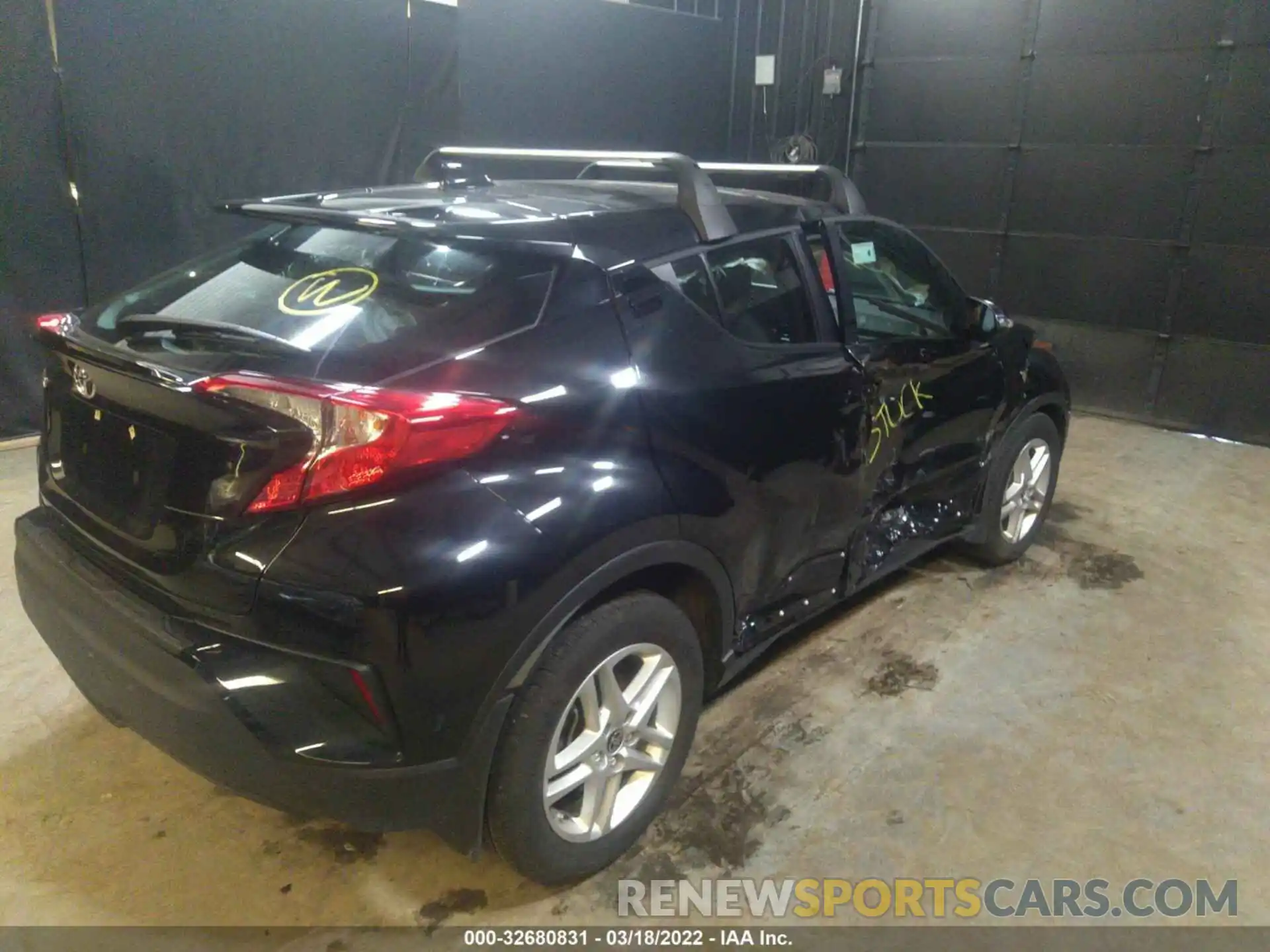 4 Photograph of a damaged car NMTKHMBX3MR127510 TOYOTA C-HR 2021