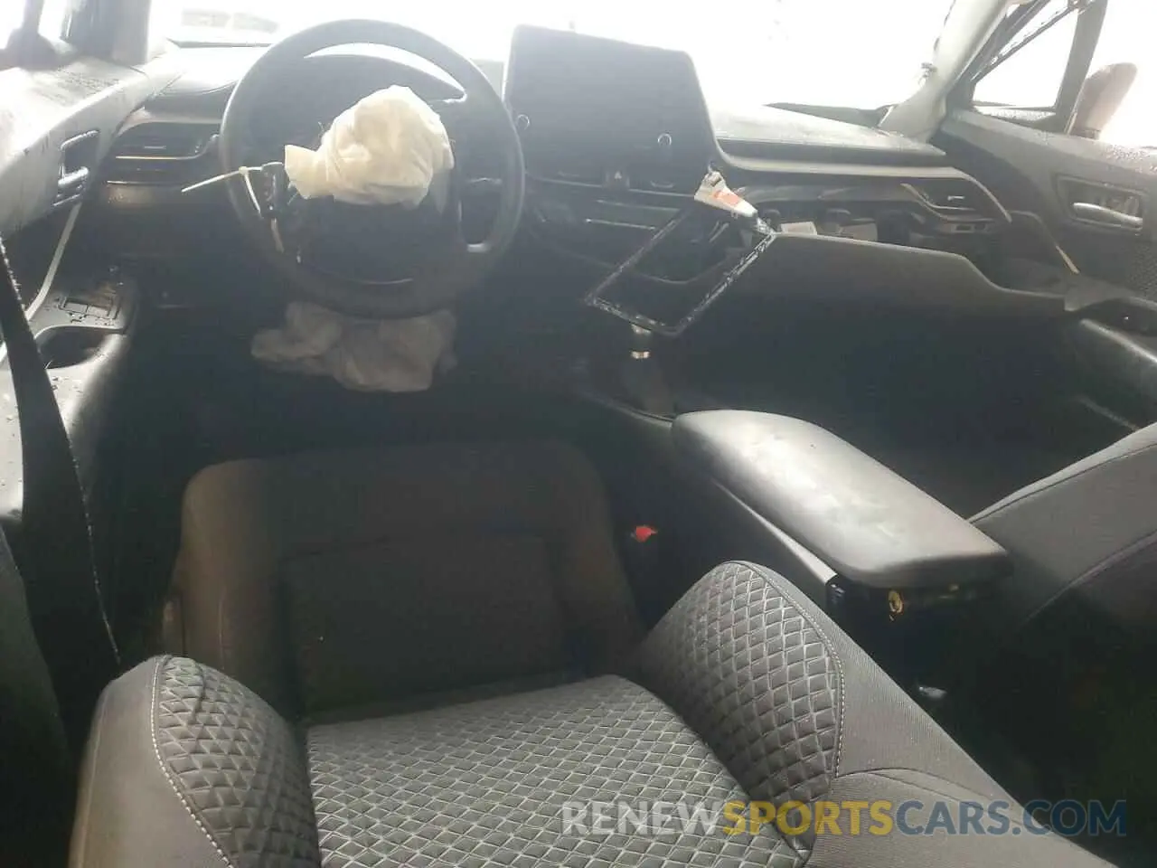 8 Photograph of a damaged car NMTKHMBX3MR131802 TOYOTA C-HR 2021