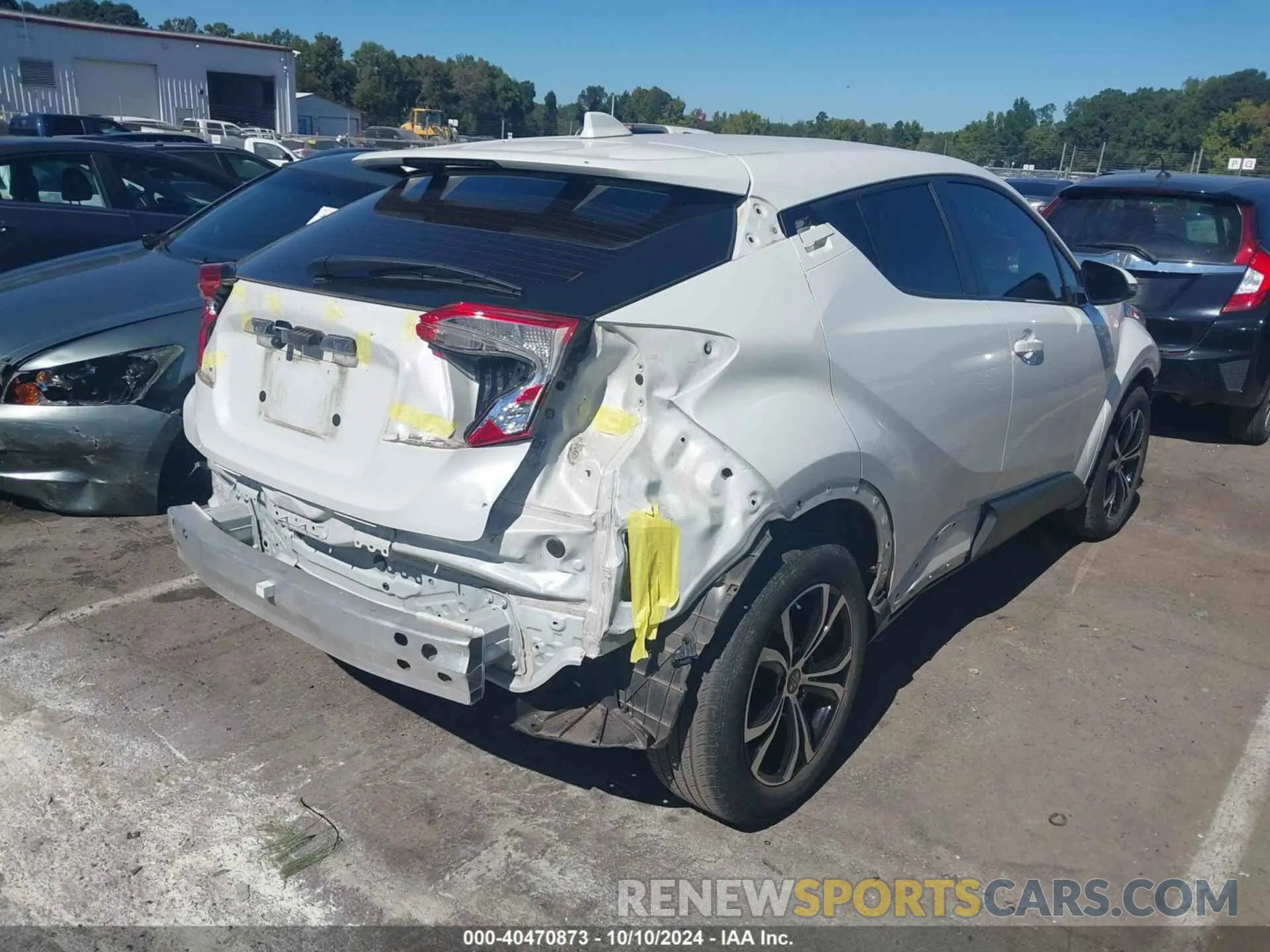 4 Photograph of a damaged car NMTKHMBX3MR135946 TOYOTA C-HR 2021