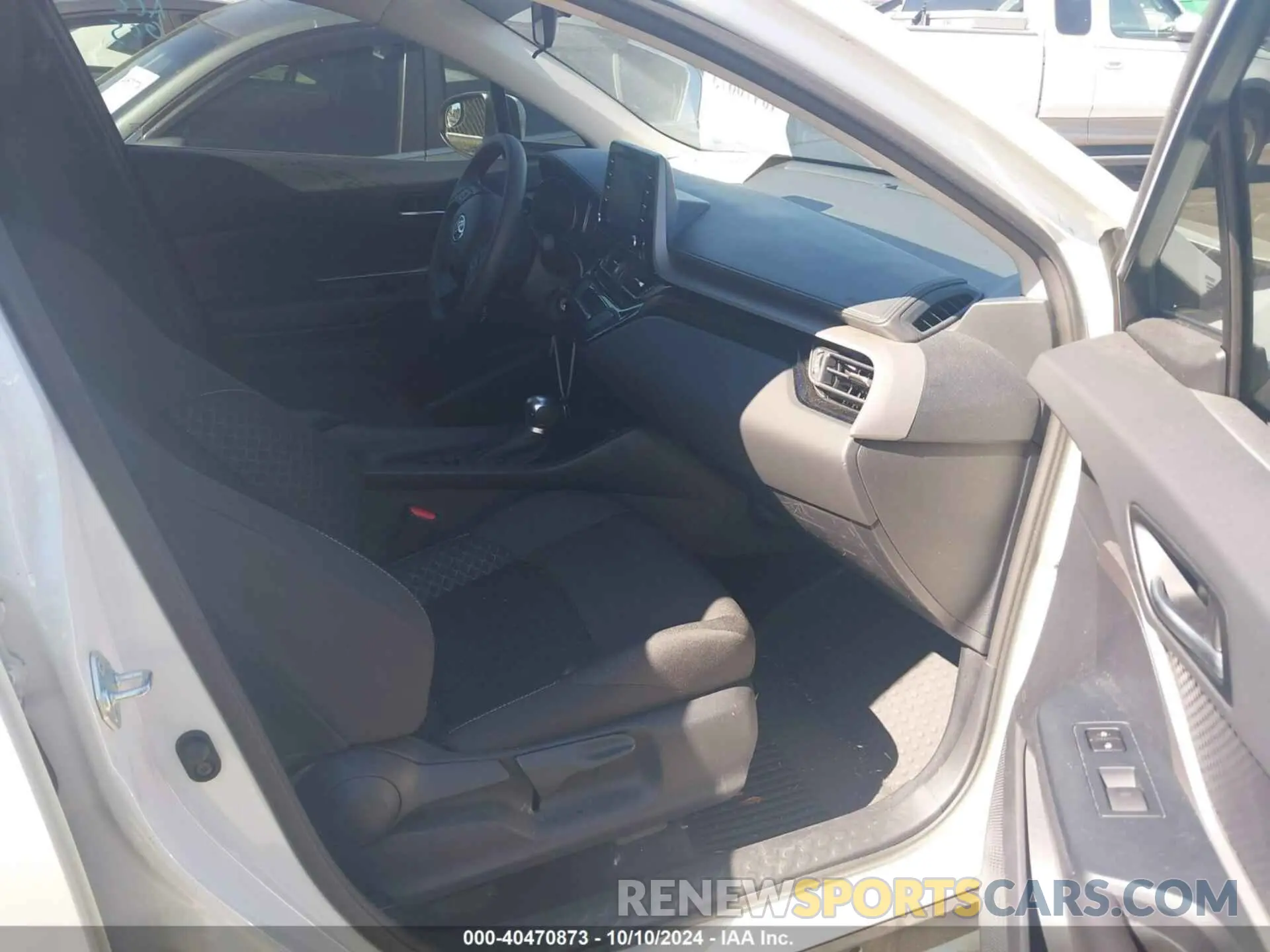 5 Photograph of a damaged car NMTKHMBX3MR135946 TOYOTA C-HR 2021