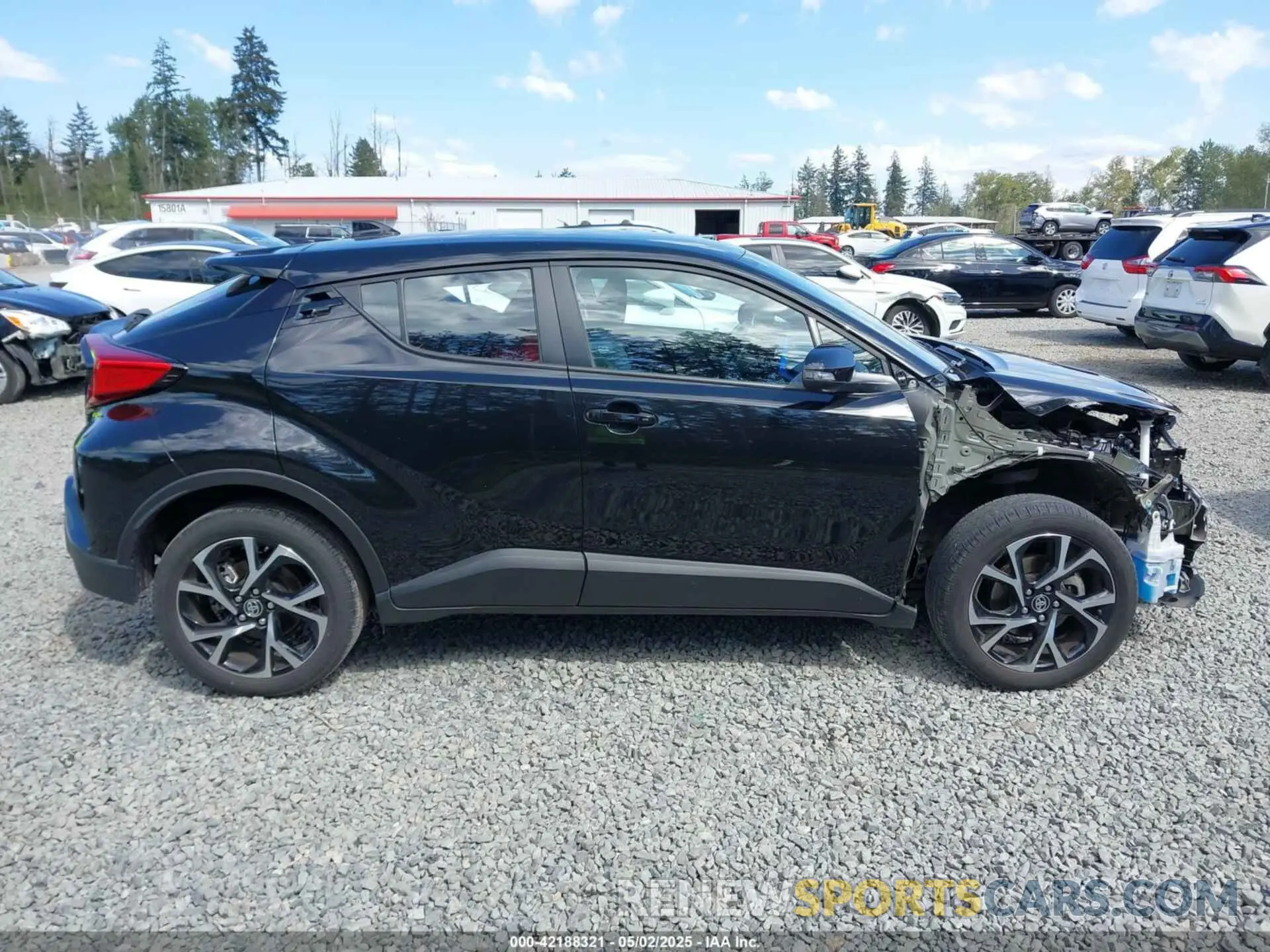 14 Photograph of a damaged car NMTKHMBX3MR139981 TOYOTA C-HR 2021