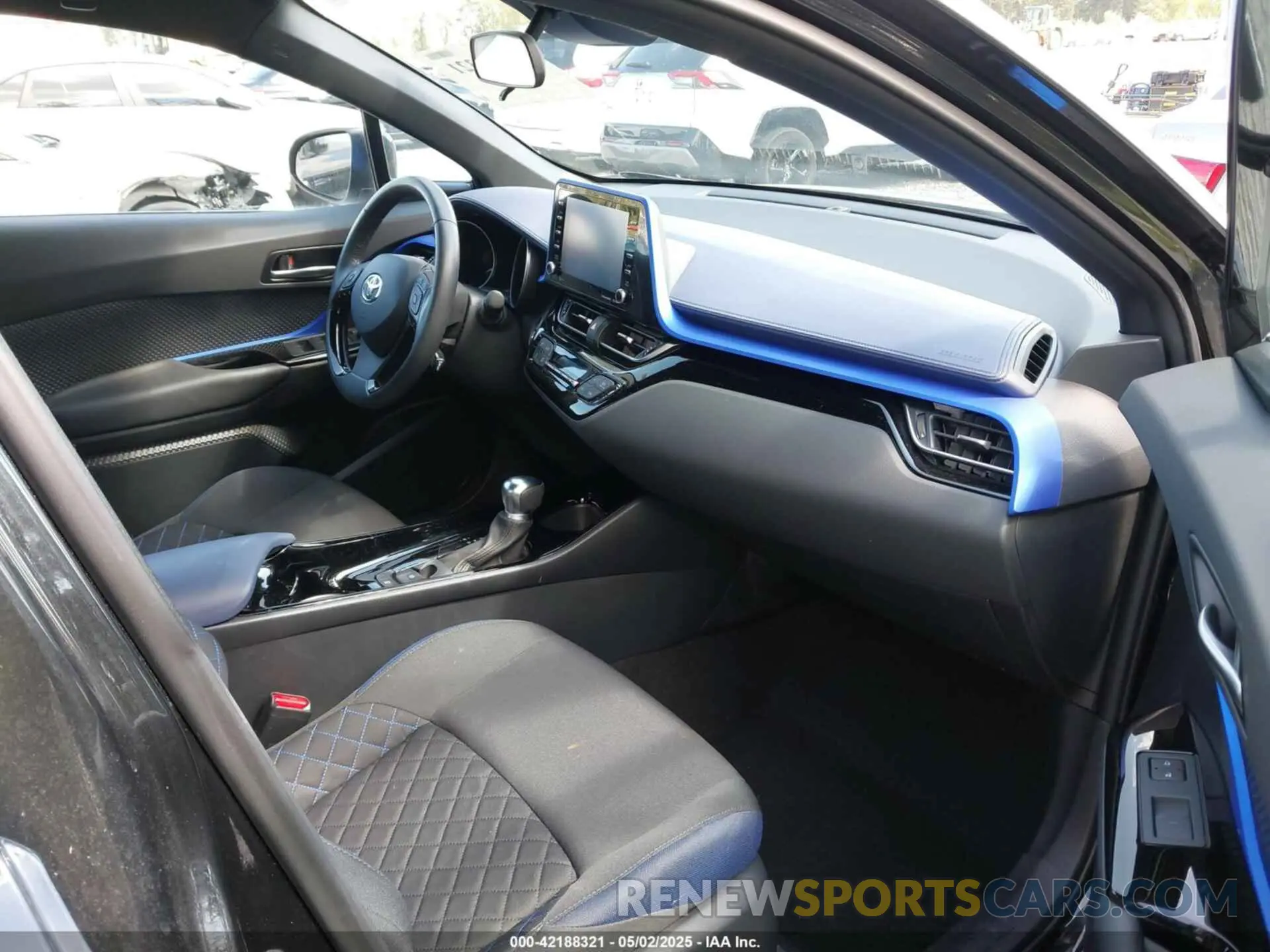 5 Photograph of a damaged car NMTKHMBX3MR139981 TOYOTA C-HR 2021