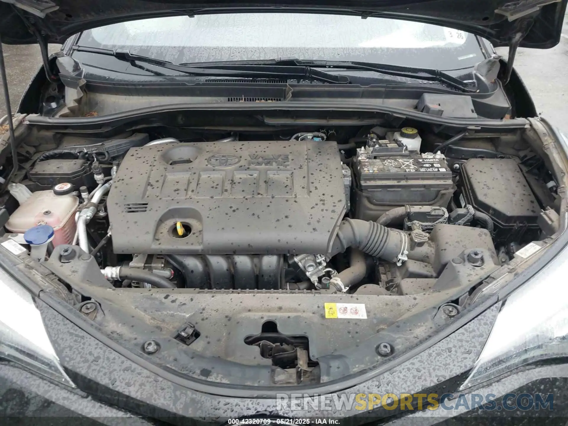 10 Photograph of a damaged car NMTKHMBX4MR122087 TOYOTA C-HR 2021