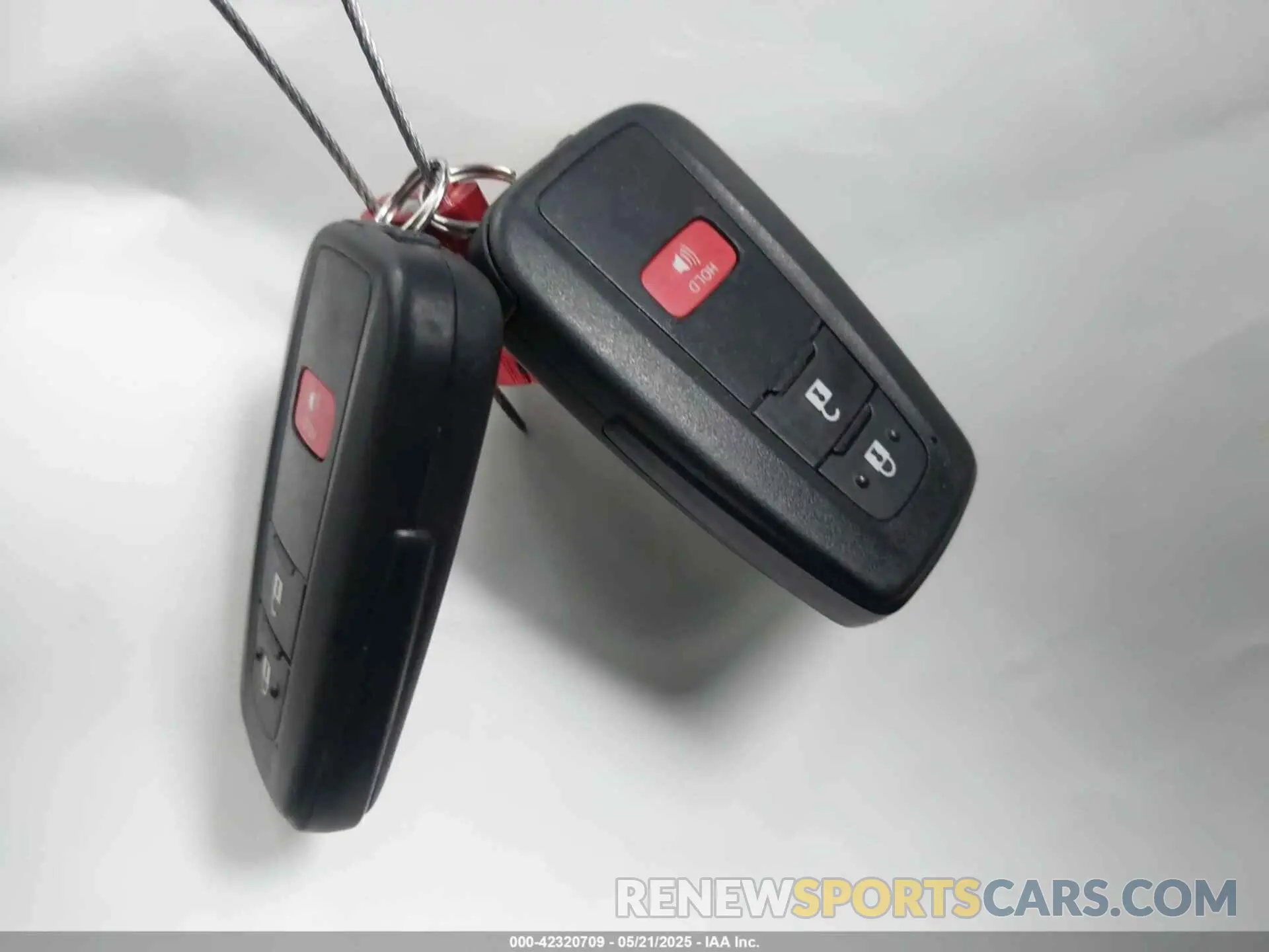 11 Photograph of a damaged car NMTKHMBX4MR122087 TOYOTA C-HR 2021