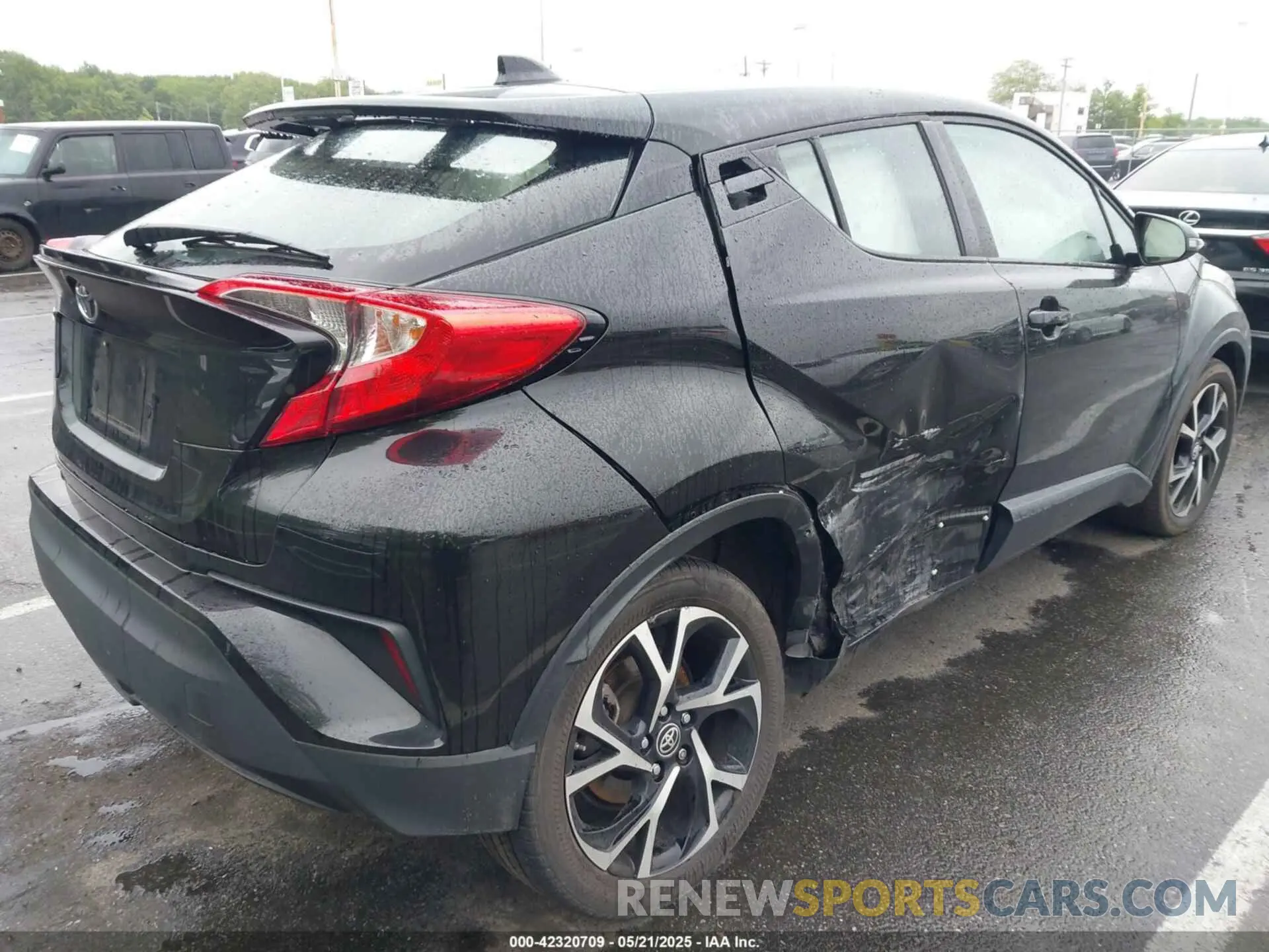 4 Photograph of a damaged car NMTKHMBX4MR122087 TOYOTA C-HR 2021