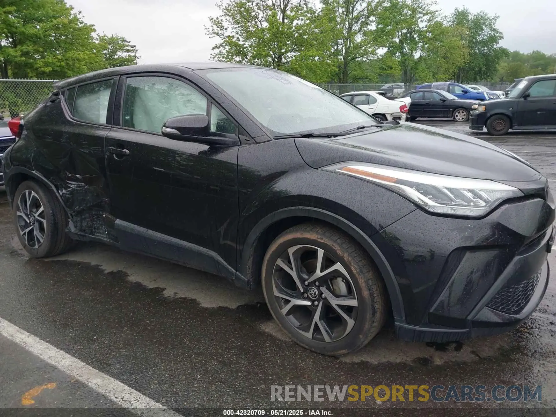 6 Photograph of a damaged car NMTKHMBX4MR122087 TOYOTA C-HR 2021