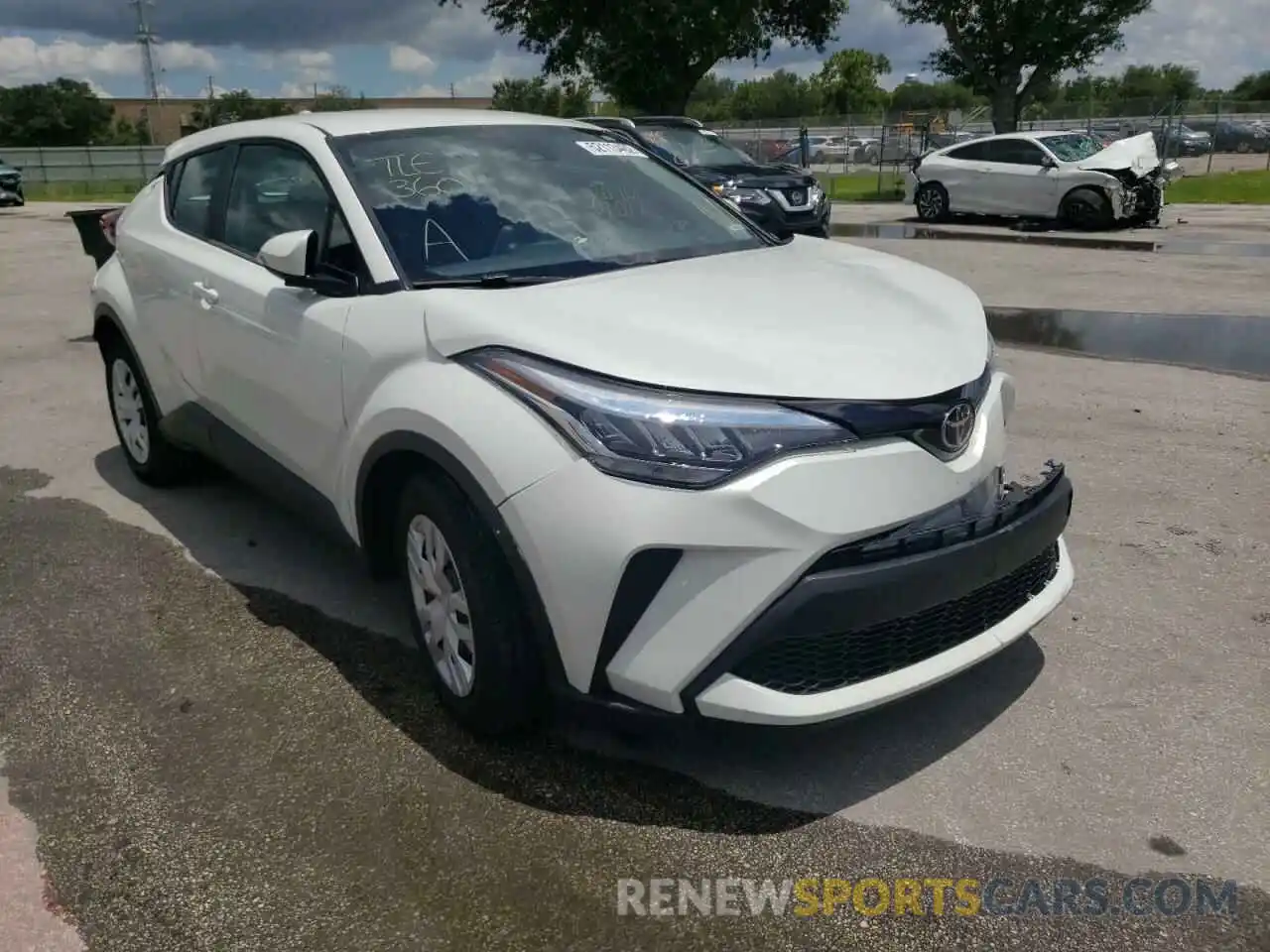 1 Photograph of a damaged car NMTKHMBX4MR124163 TOYOTA C-HR 2021