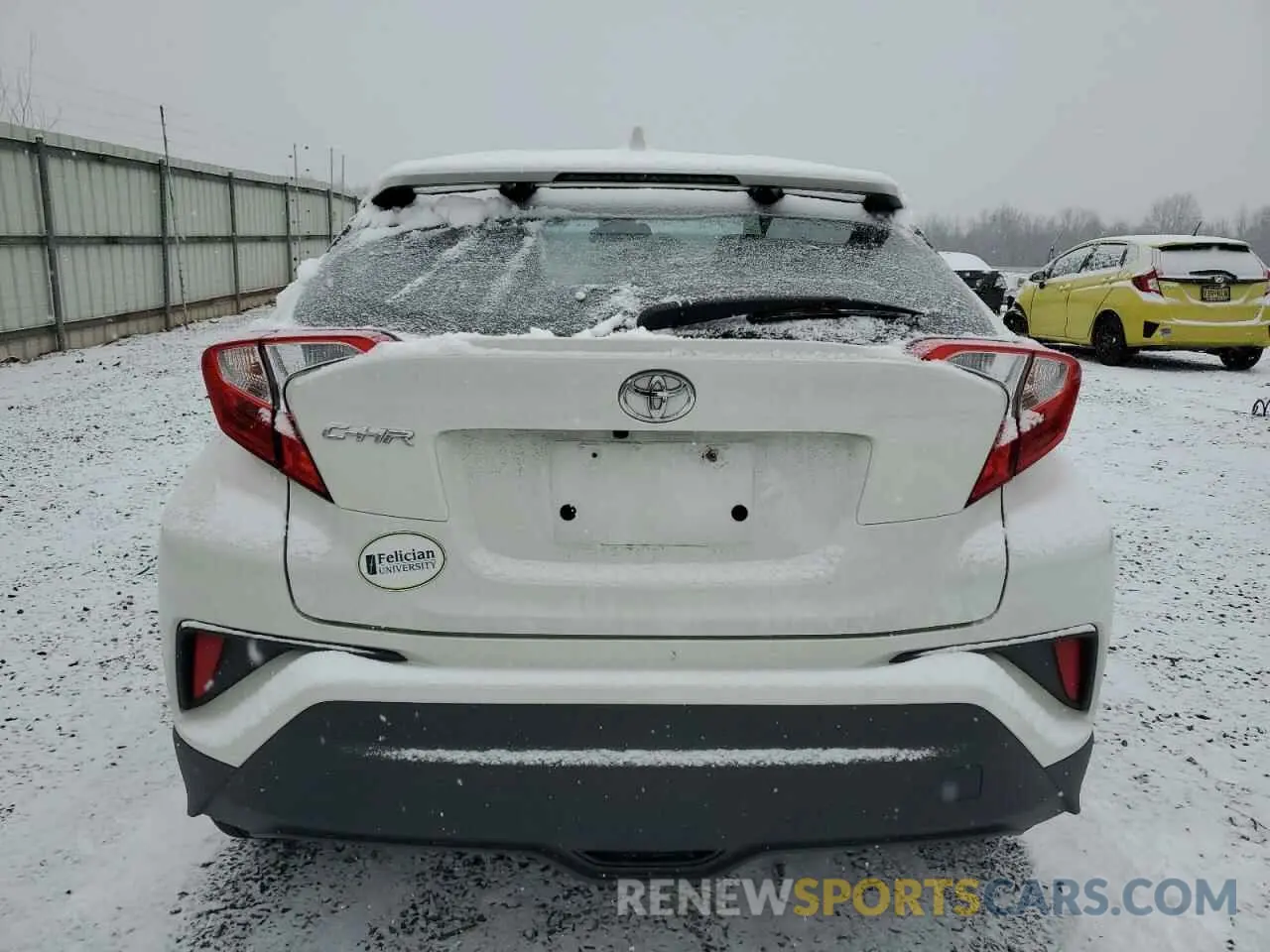 6 Photograph of a damaged car NMTKHMBX4MR132912 TOYOTA C-HR 2021
