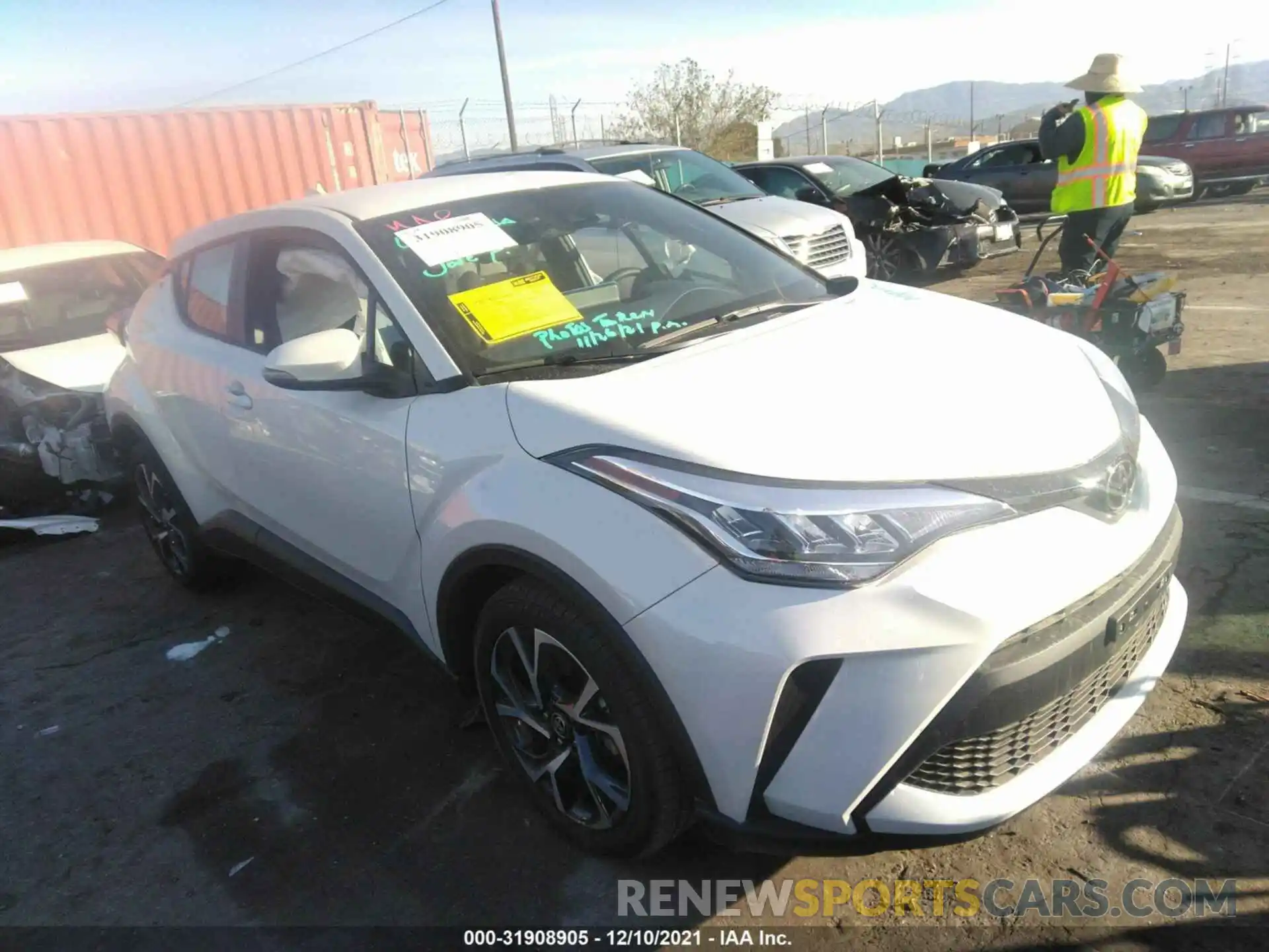 1 Photograph of a damaged car NMTKHMBX4MR133414 TOYOTA C-HR 2021